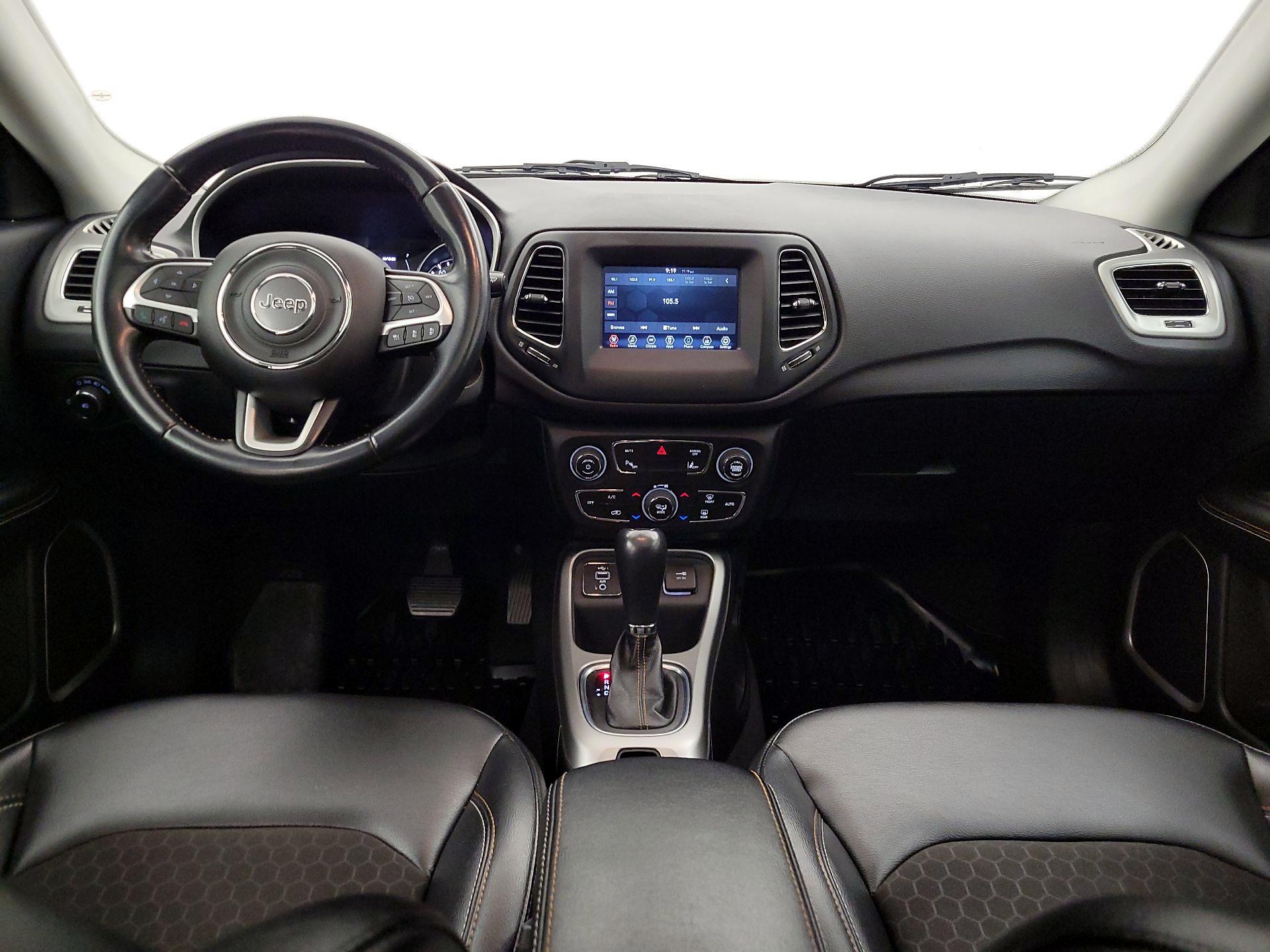Thumbnail: 2020 Jeep Compass - 9