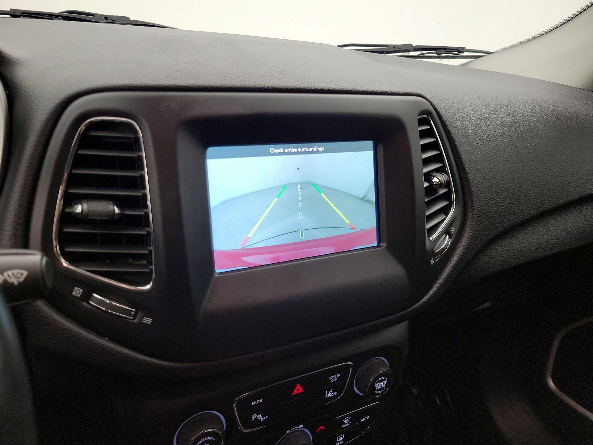 Thumbnail: 2020 Jeep Compass - 14