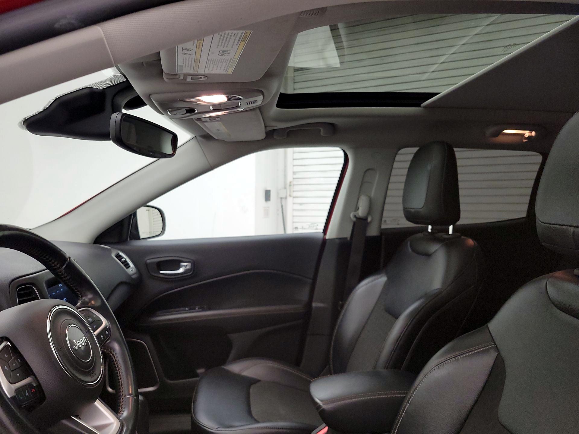 Thumbnail: 2020 Jeep Compass - 19