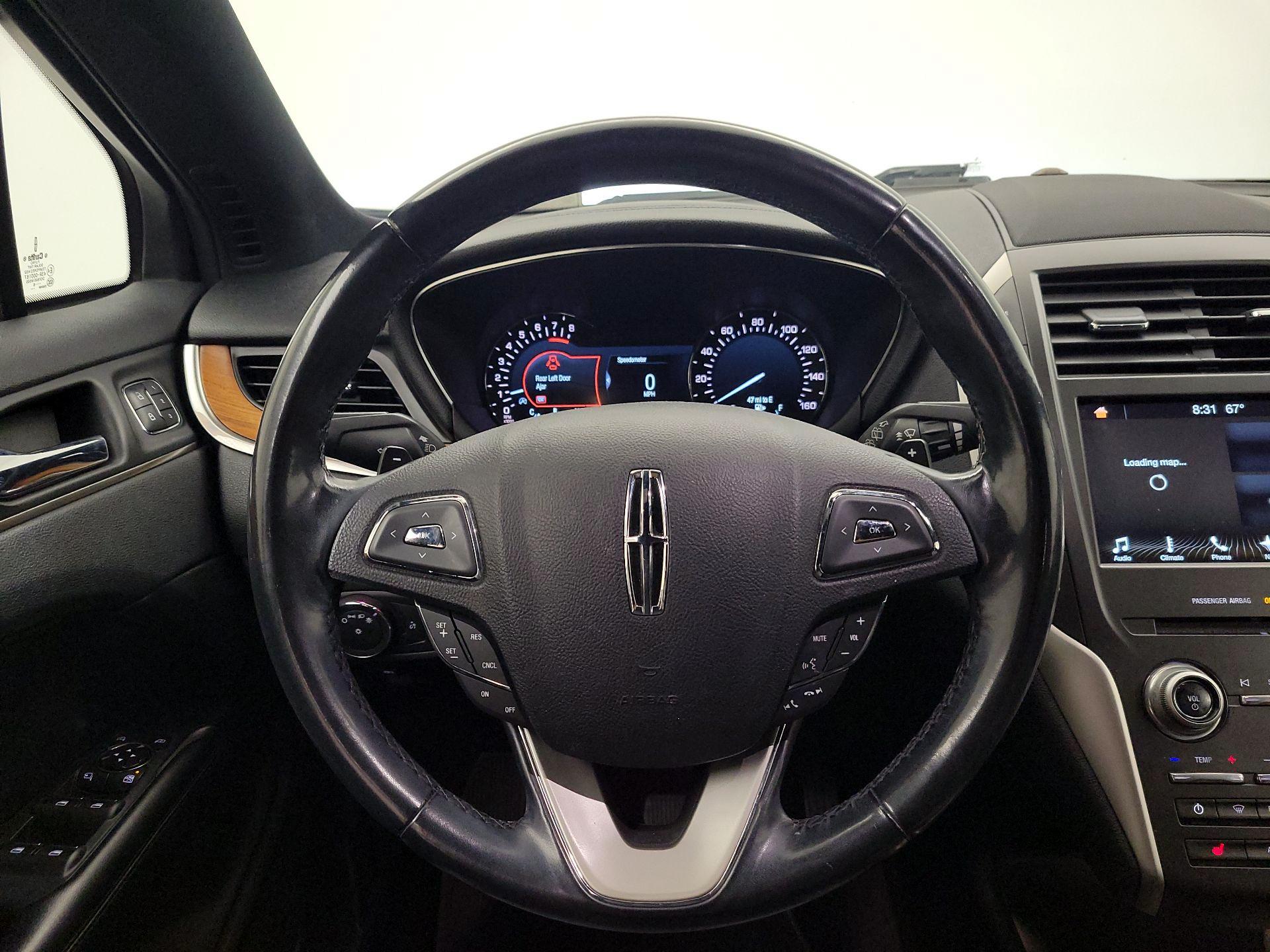 Thumbnail: 2017 Lincoln MKC - 10