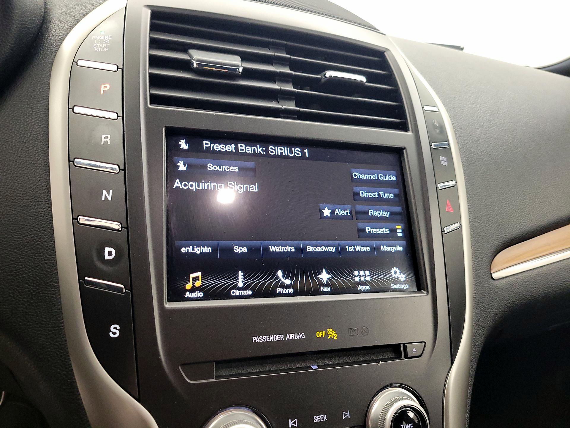 Thumbnail: 2017 Lincoln MKC - 16