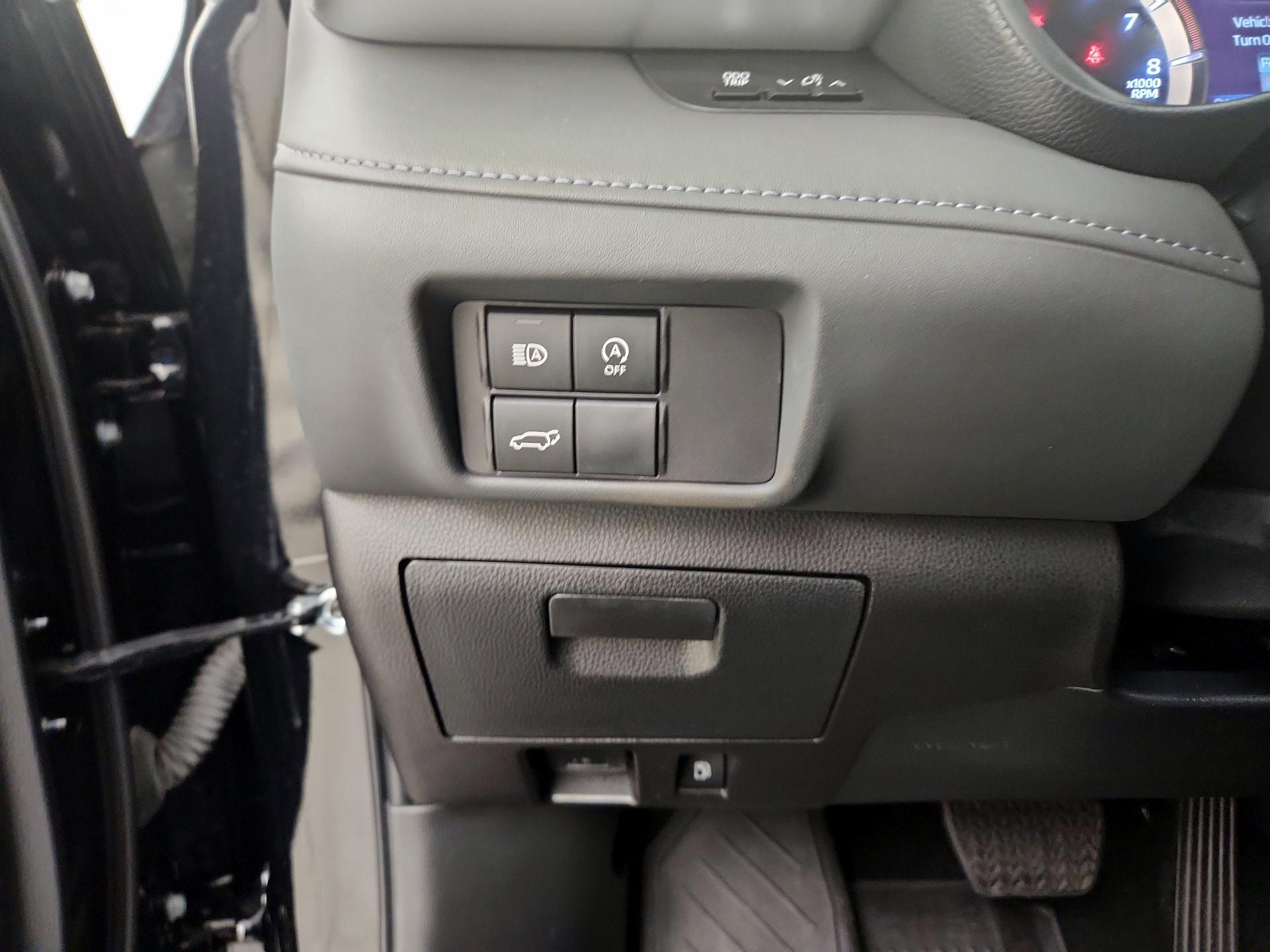 Thumbnail: 2024 Toyota Highlander - 13