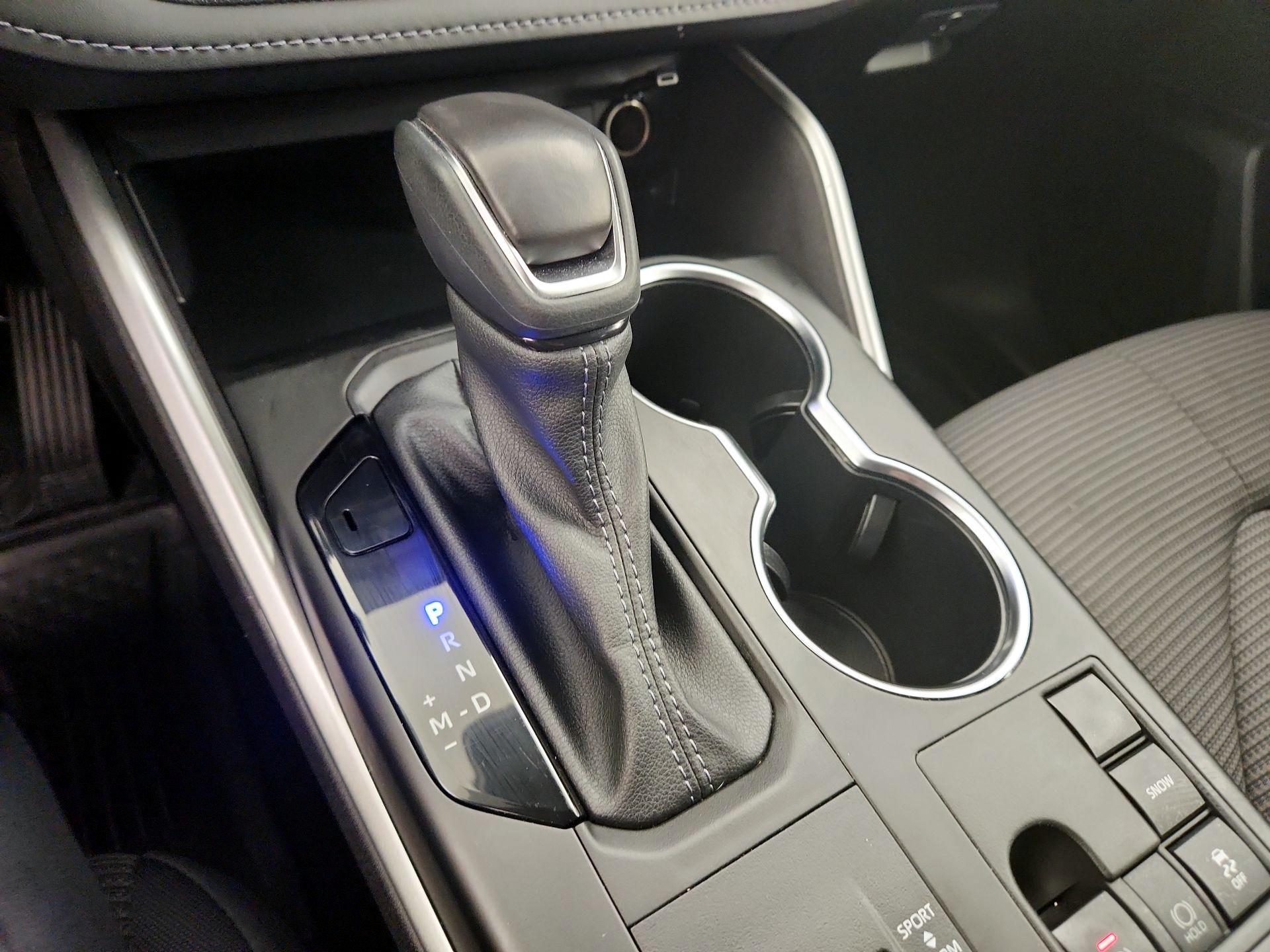 Thumbnail: 2024 Toyota Highlander - 17