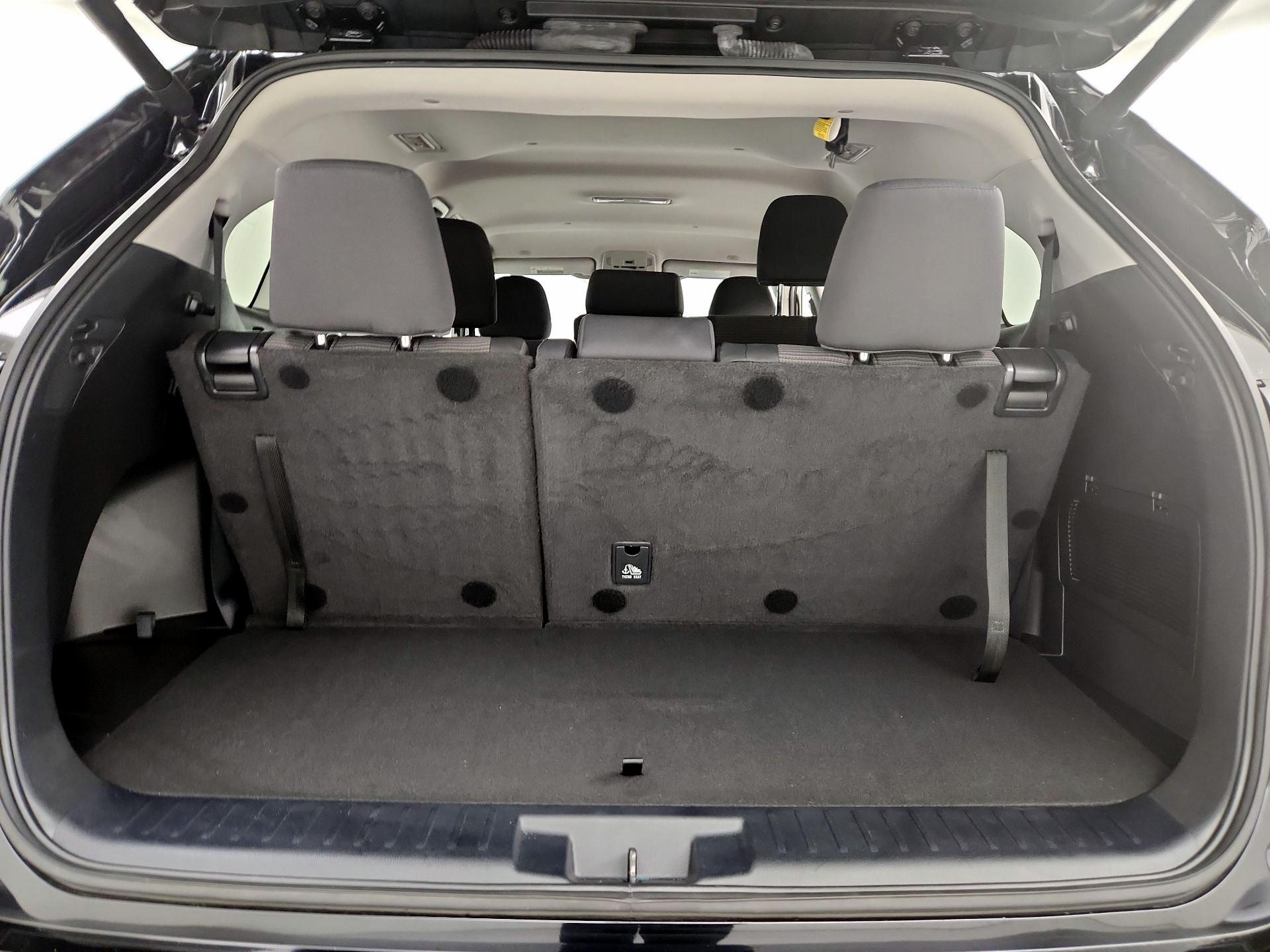 Thumbnail: 2024 Toyota Highlander - 20