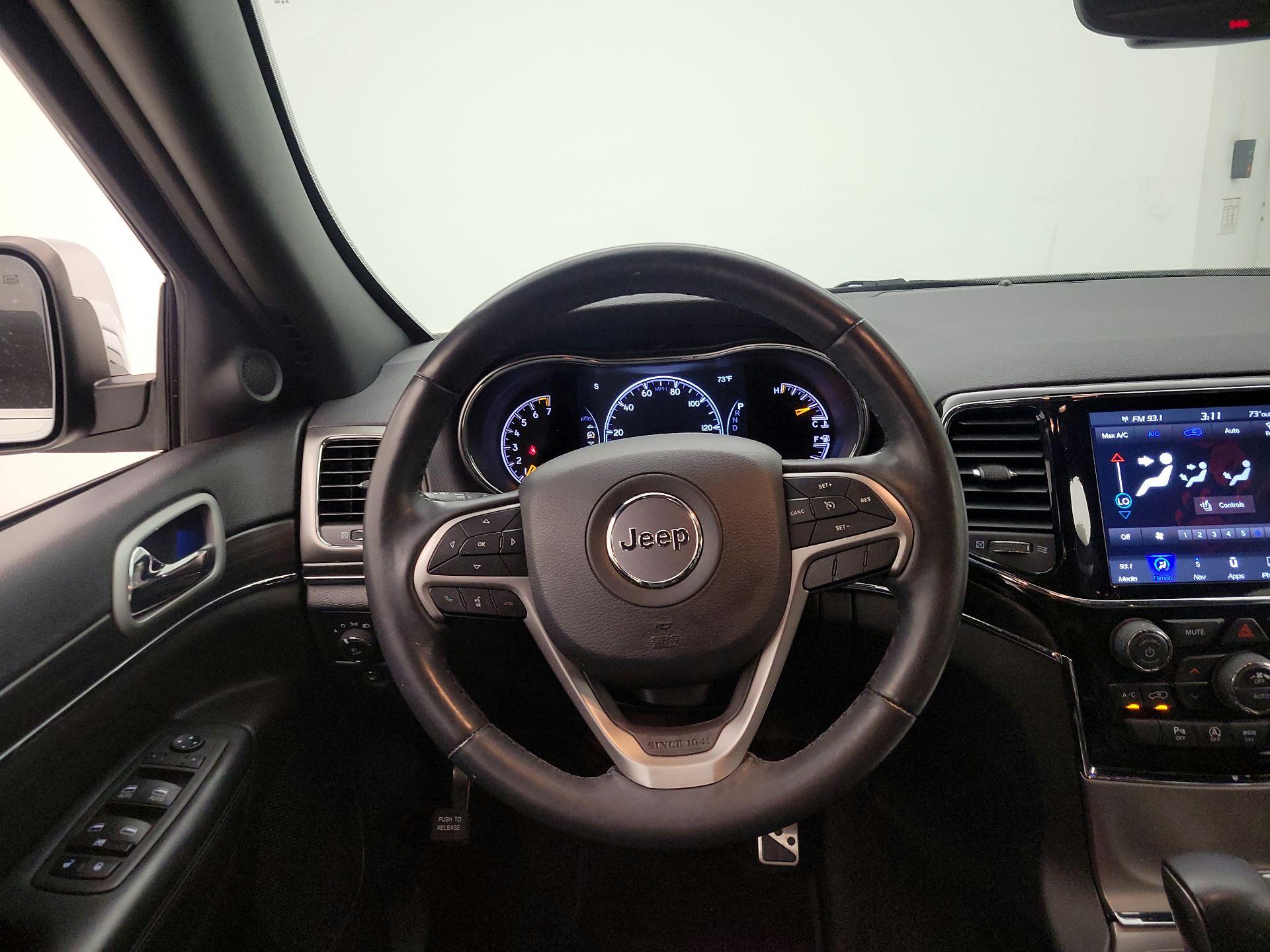 Thumbnail: 2022 Jeep Grand Cherokee - 10