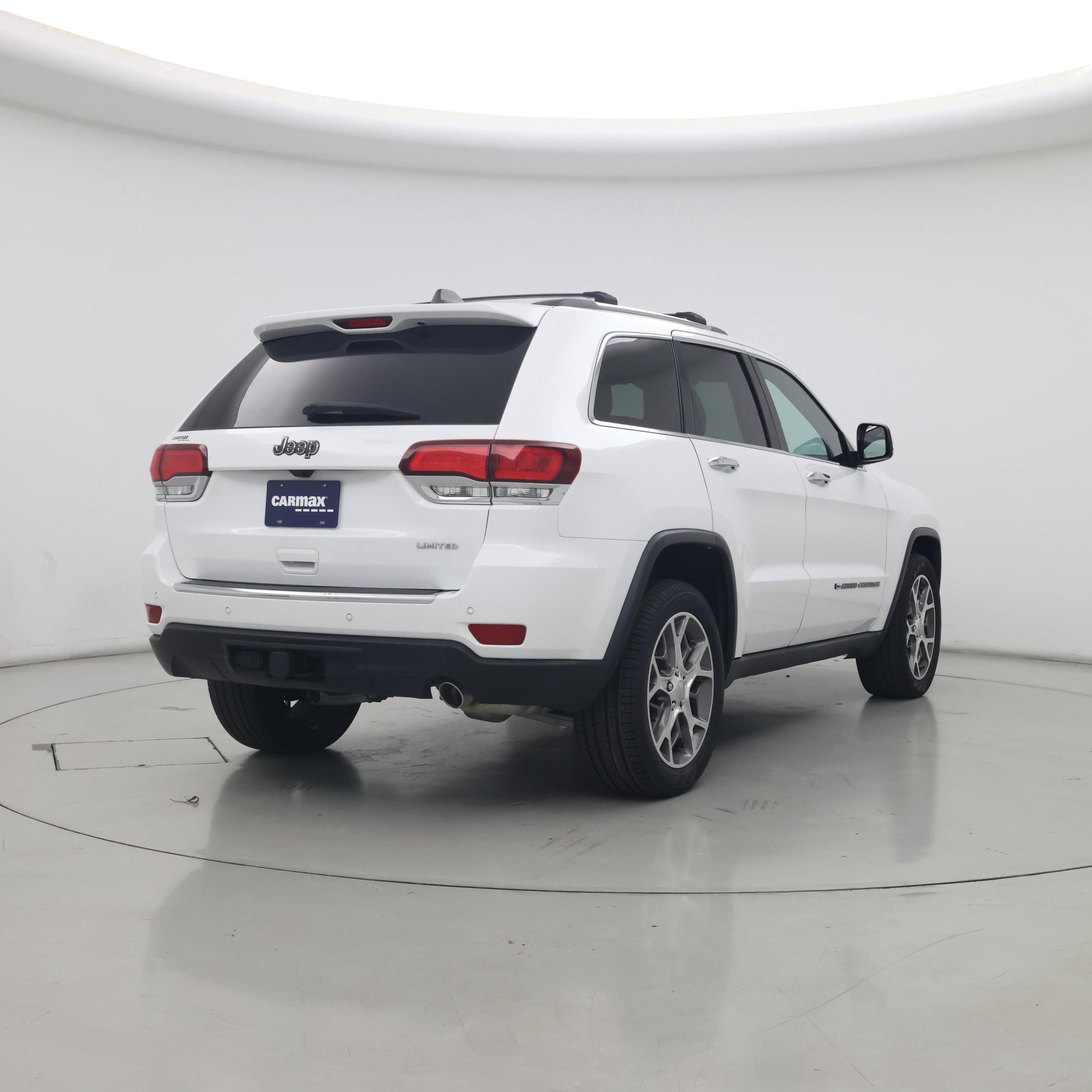 Thumbnail: 2022 Jeep Grand Cherokee - 8