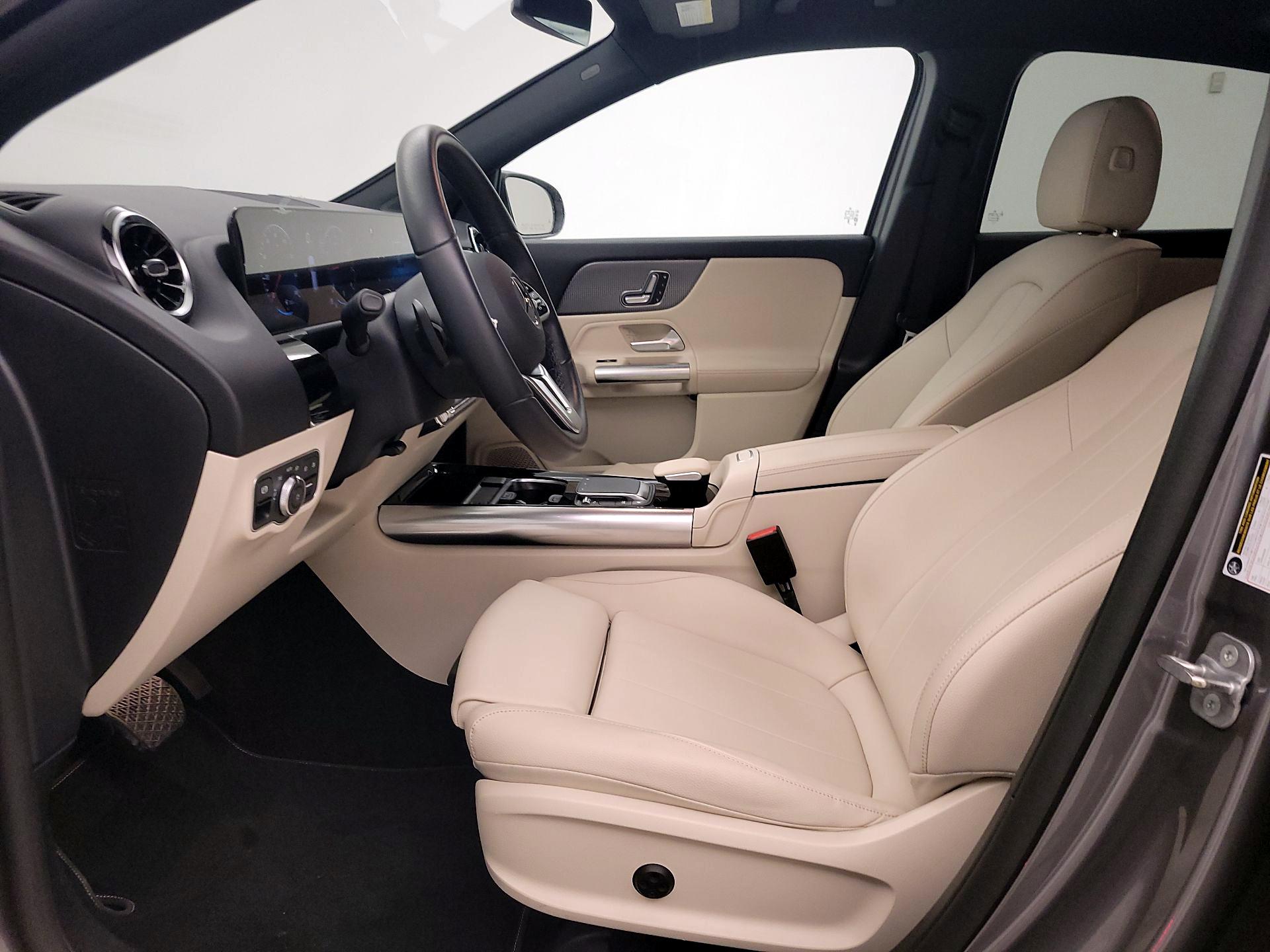 Thumbnail: 2023 Mercedes-Benz GLA - 11