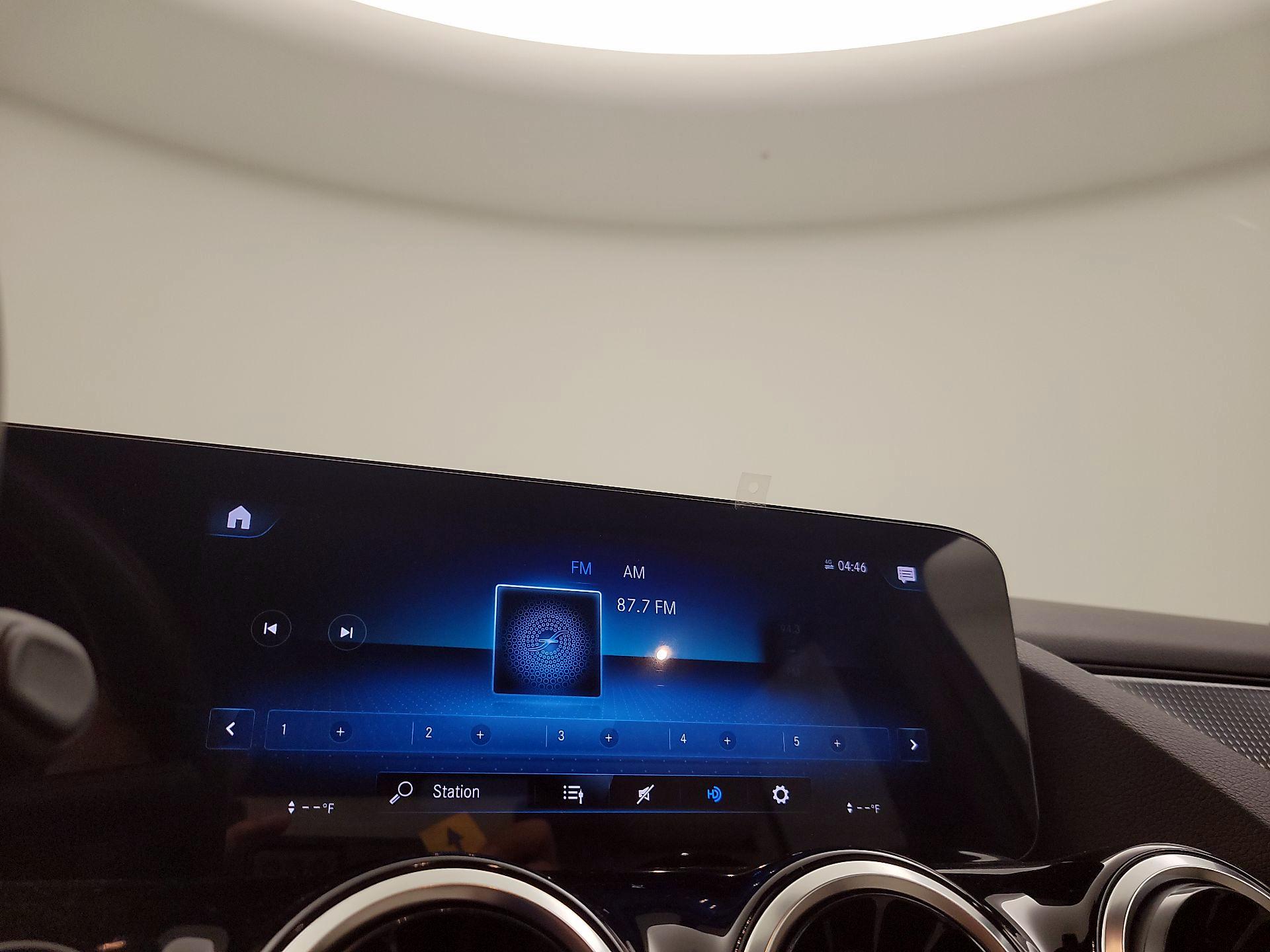 Thumbnail: 2023 Mercedes-Benz GLA - 15