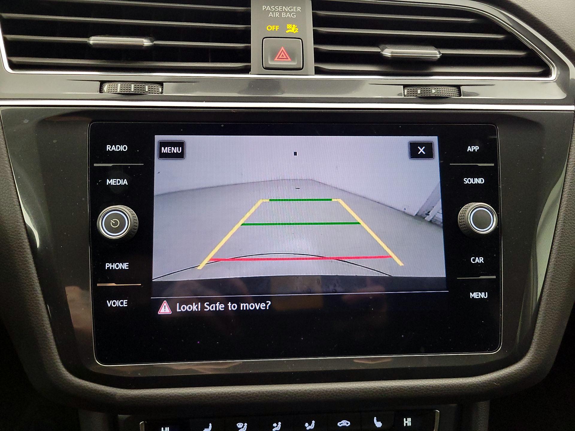 Thumbnail: 2020 Volkswagen Tiguan - 14