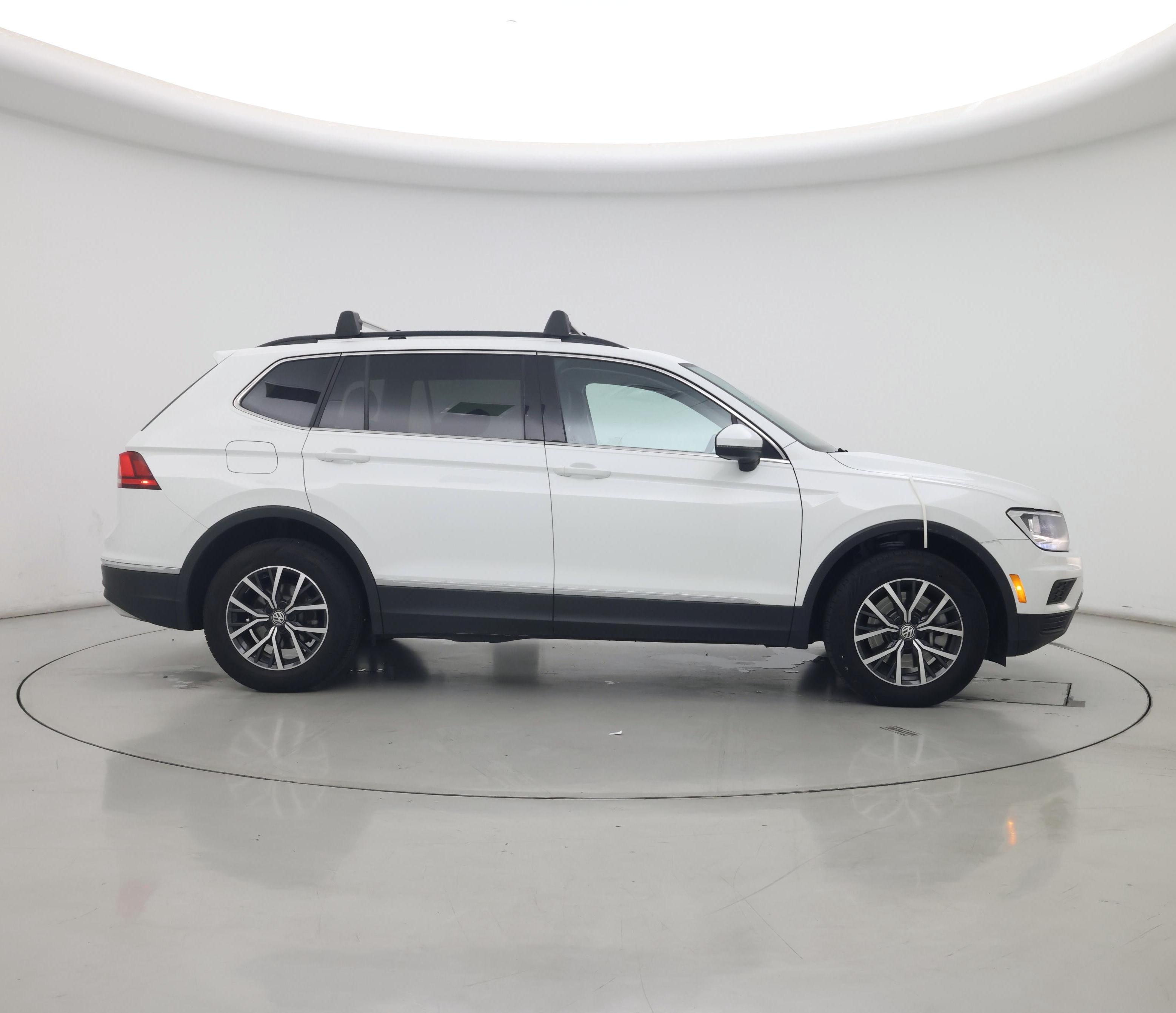 Thumbnail: 2020 Volkswagen Tiguan - 7