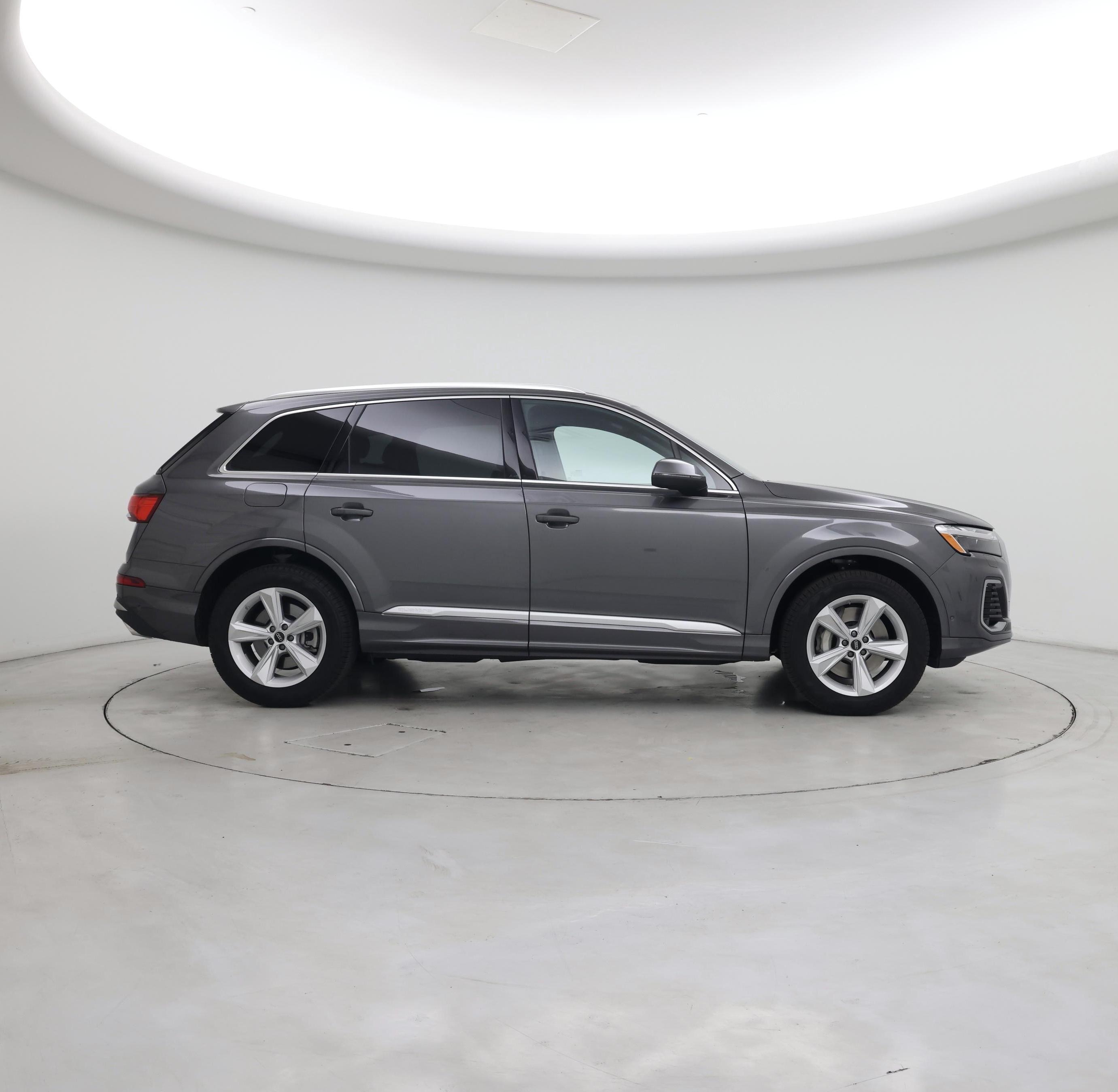 Thumbnail: 2025 Audi Q7 - 7