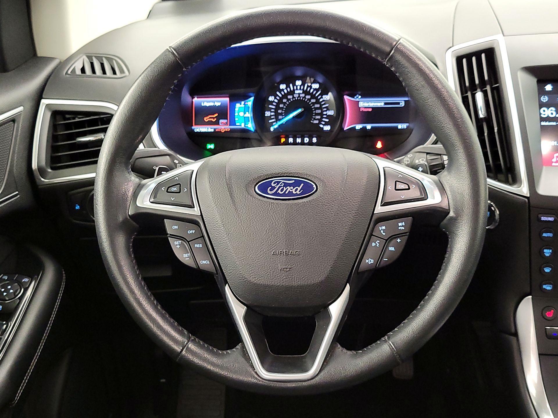 Thumbnail: 2016 Ford Edge - 10