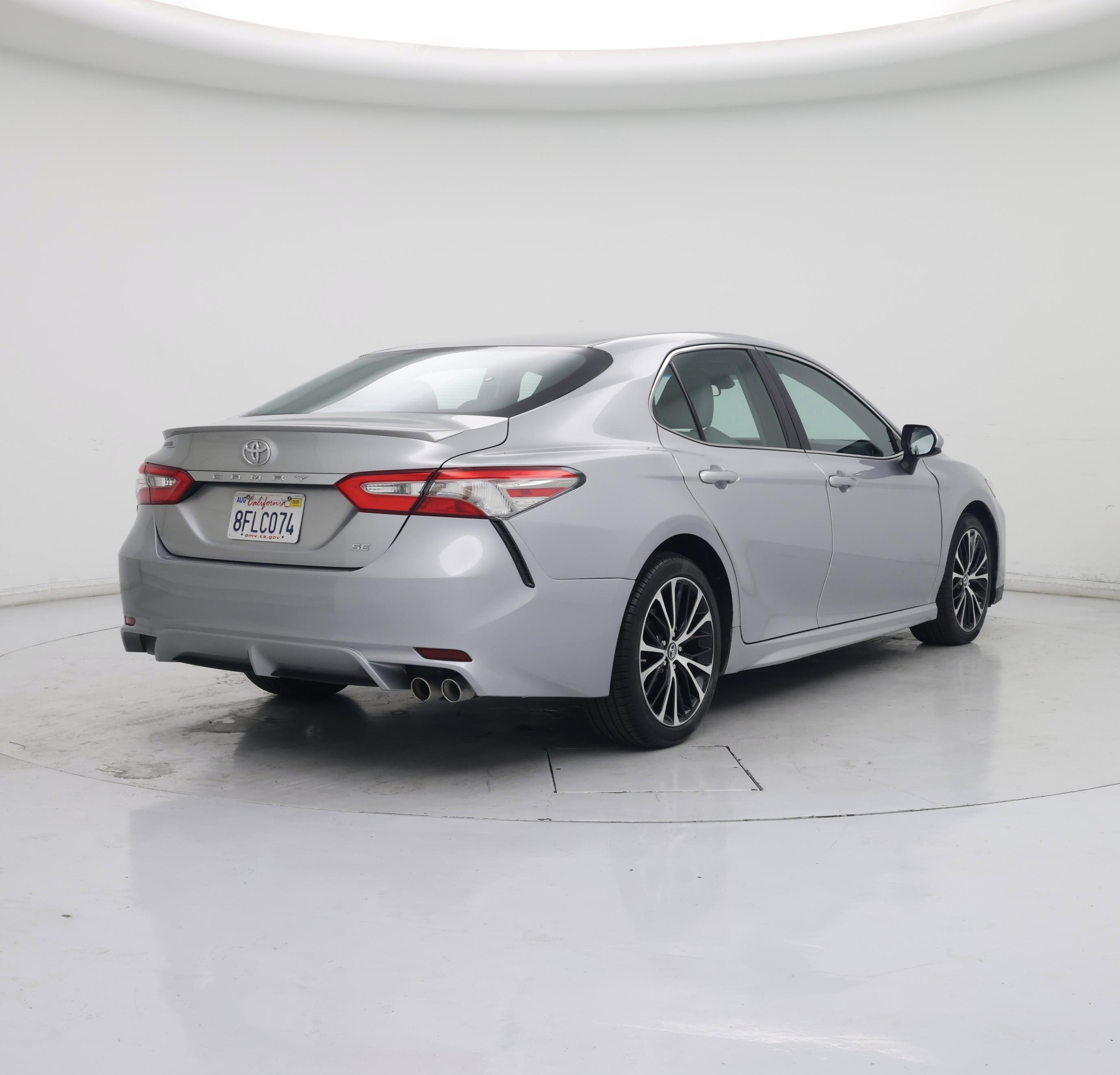 Thumbnail: 2018 Toyota Camry - 8