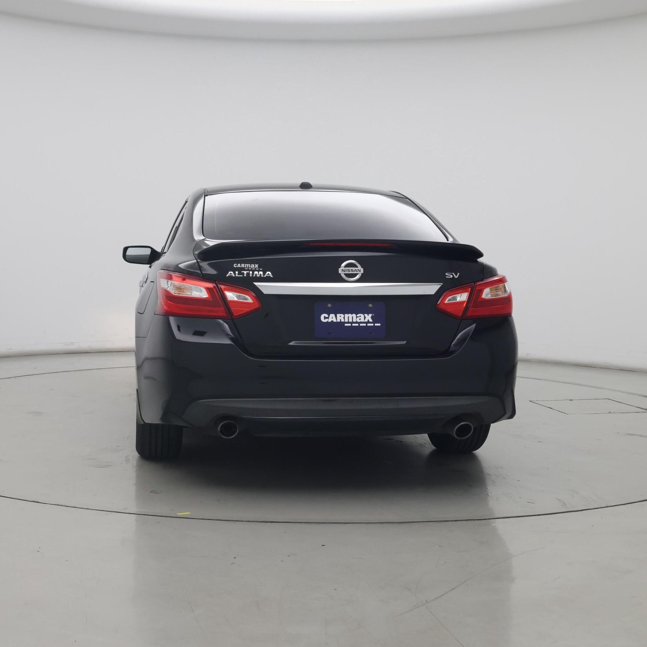 Thumbnail: 2017 Nissan Altima - 6