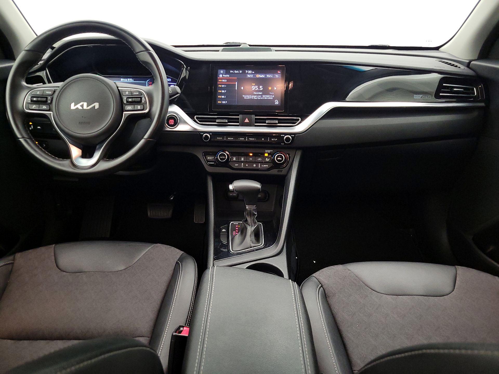 Thumbnail: 2022 Kia Niro - 9