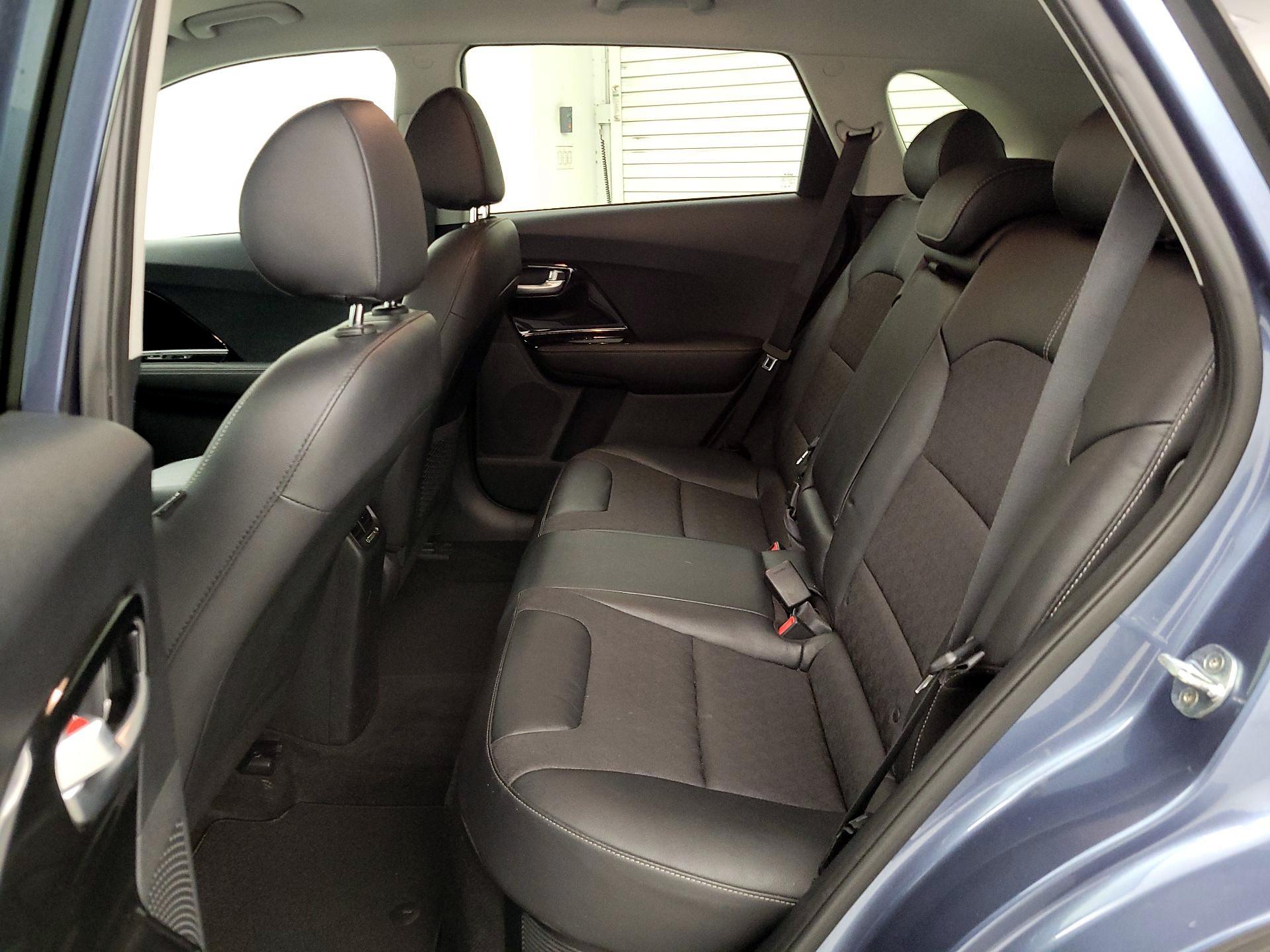 Thumbnail: 2022 Kia Niro - 19