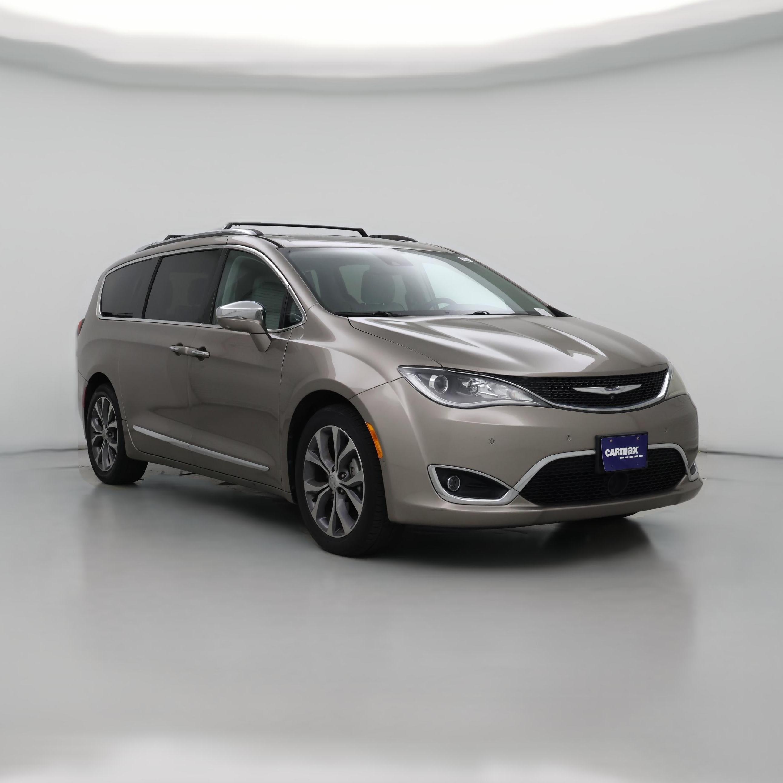 Thumbnail: 2017 Chrysler Pacifica - 1
