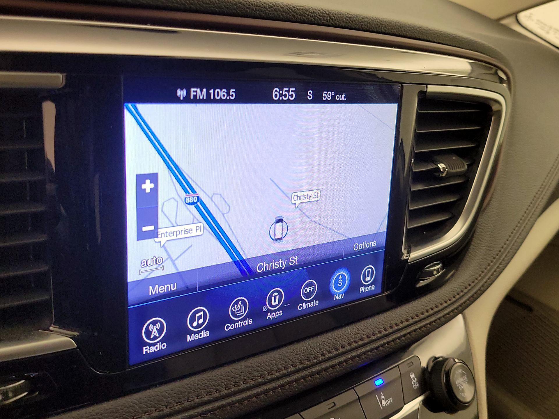 Thumbnail: 2017 Chrysler Pacifica - 14