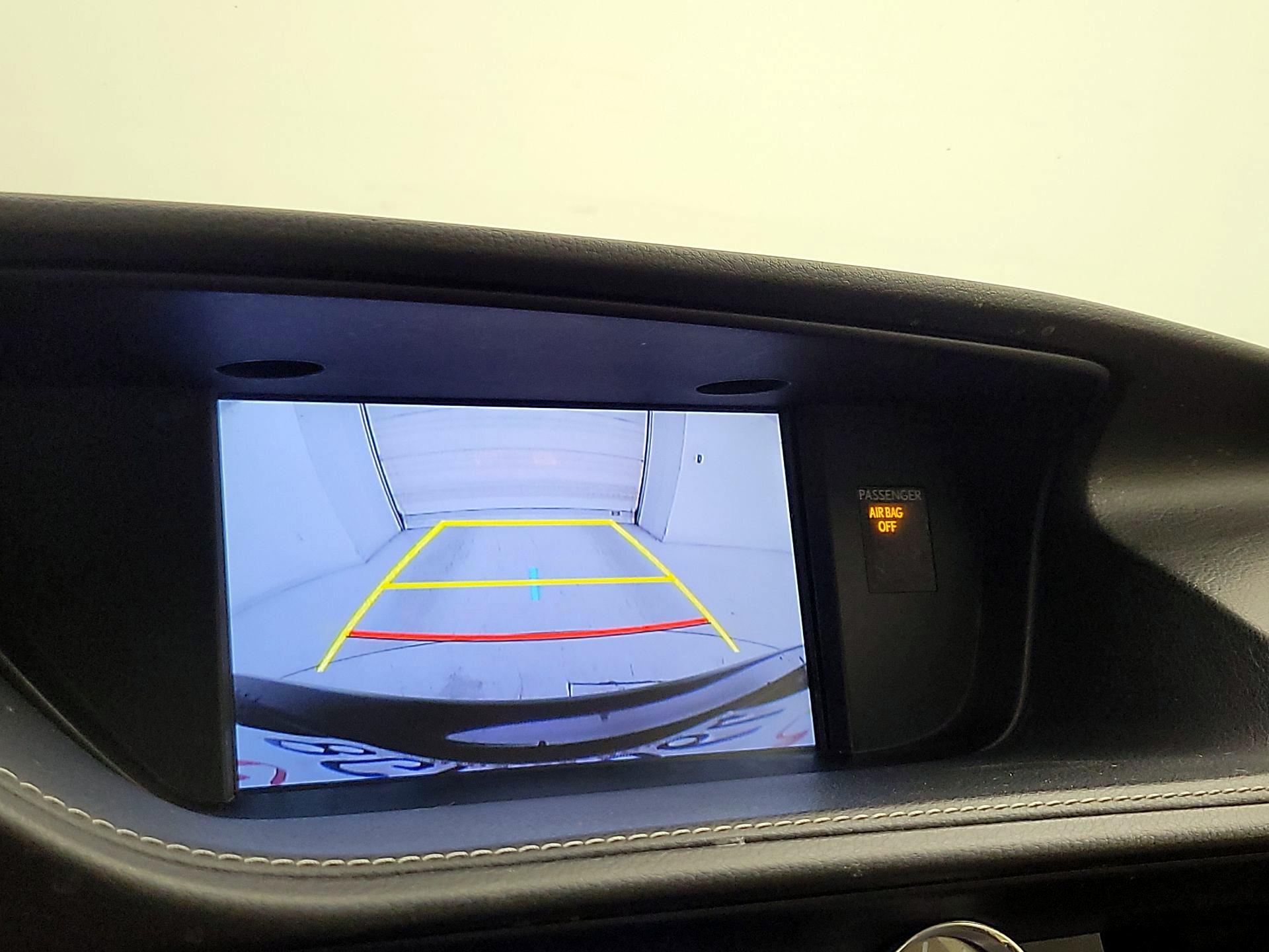 Thumbnail: 2015 Lexus ES - 14