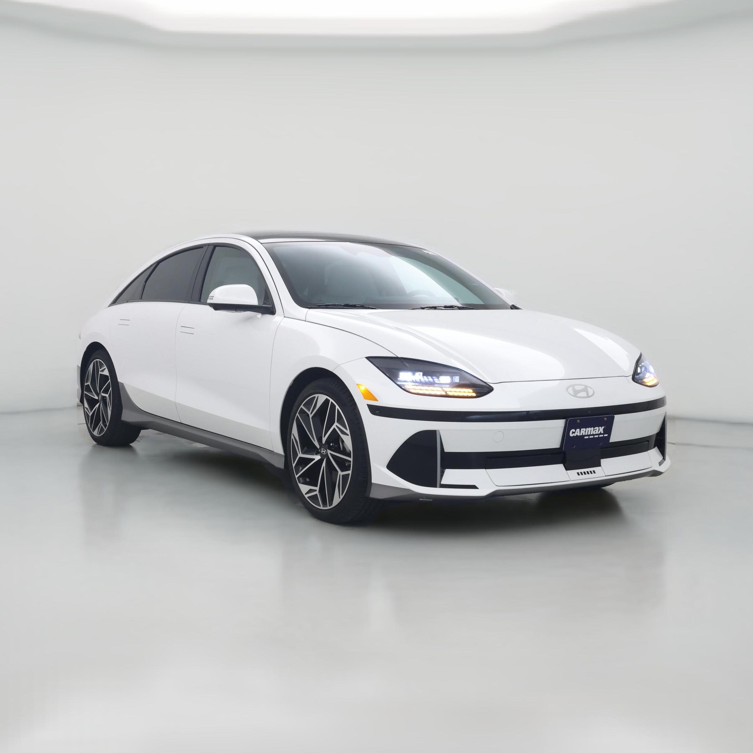 Thumbnail: 2023 Hyundai Ioniq 6 - 1