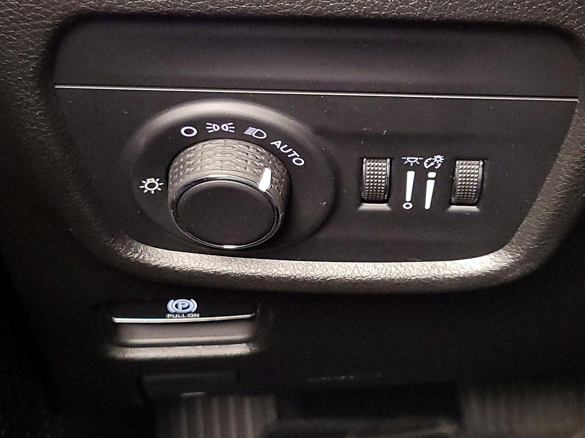 Thumbnail: 2023 Jeep Grand Cherokee - 13