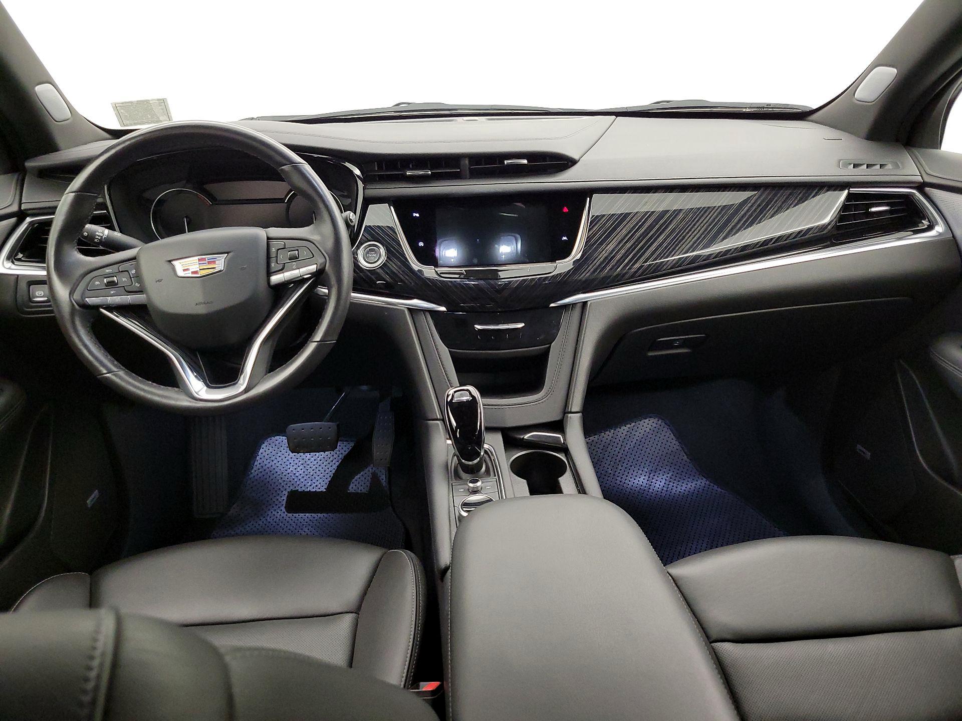 Thumbnail: 2025 Cadillac XT6 - 9