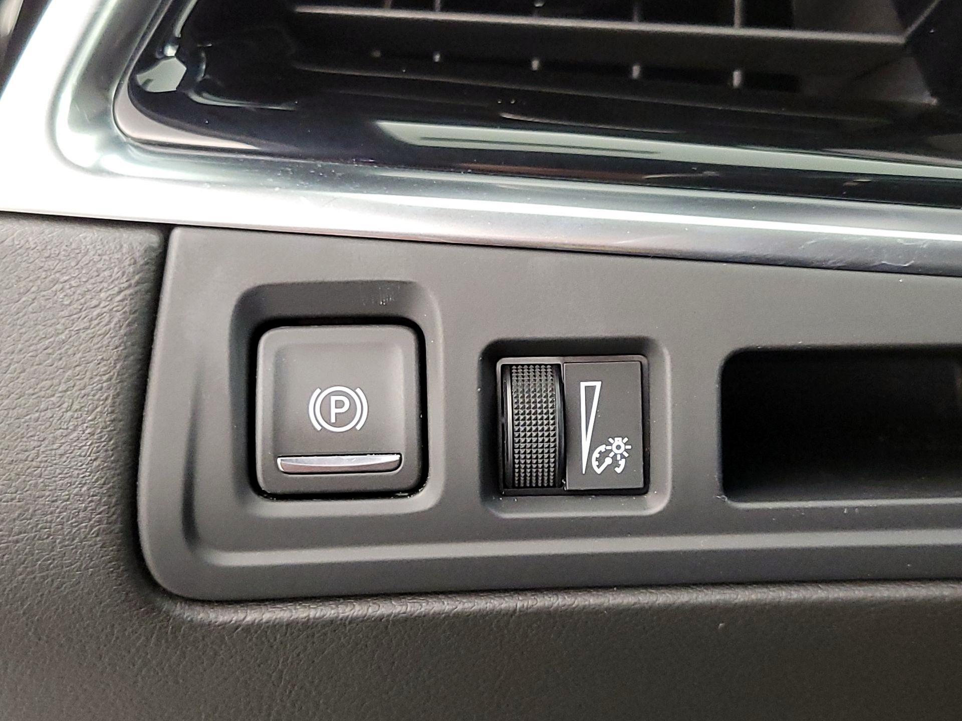 Thumbnail: 2025 Cadillac XT6 - 13