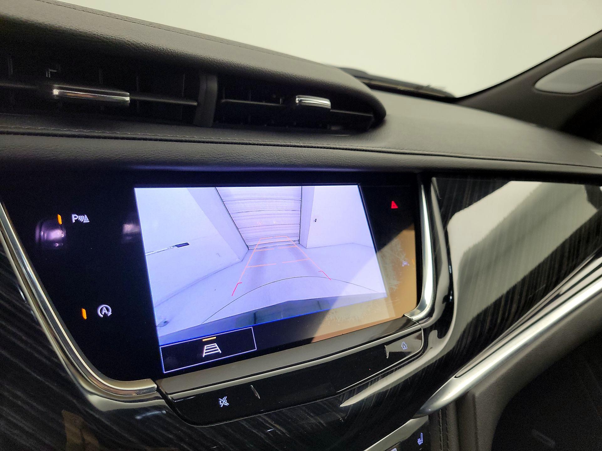 Thumbnail: 2025 Cadillac XT6 - 14