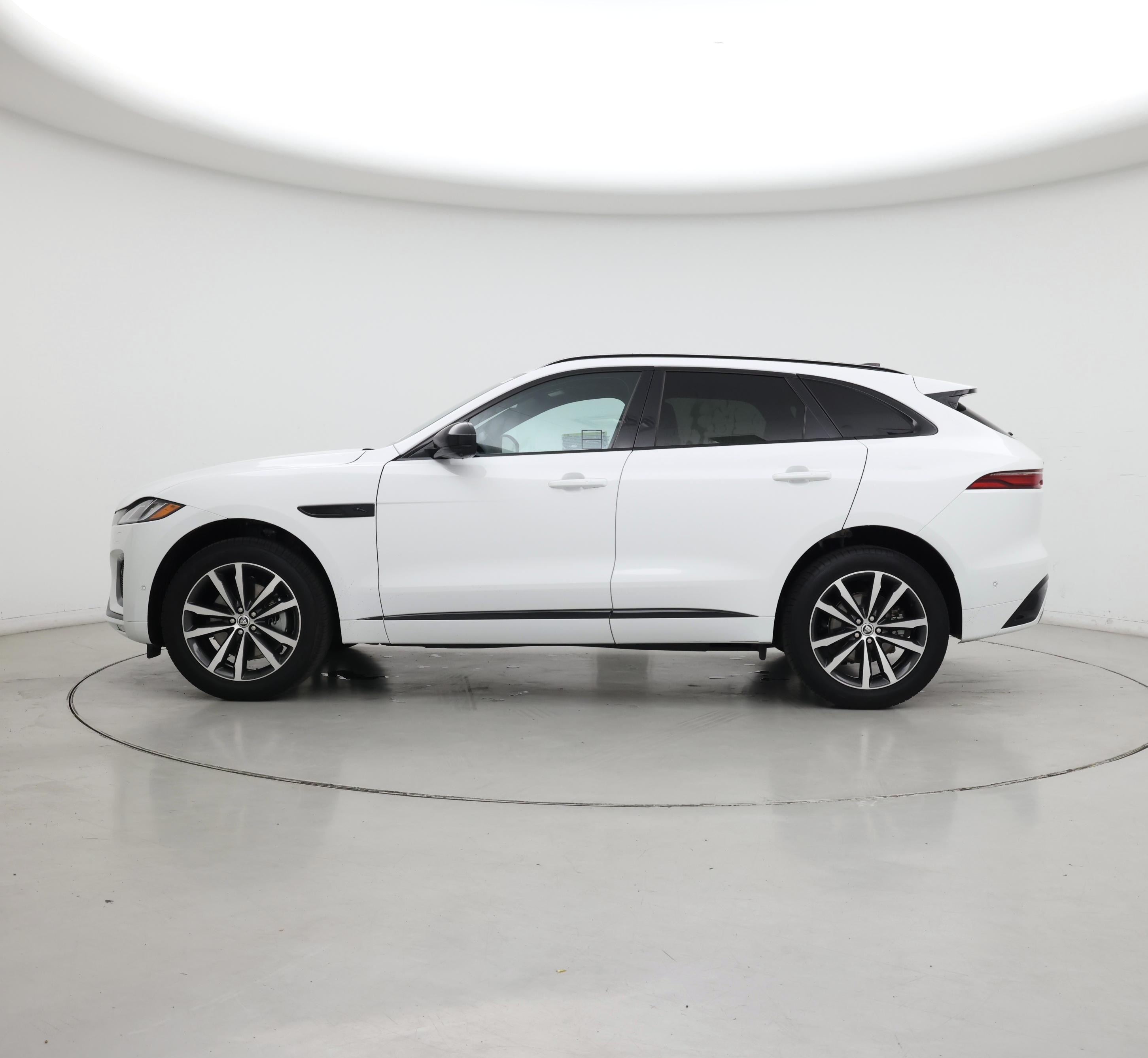 Thumbnail: 2024 Jaguar F-Pace - 3