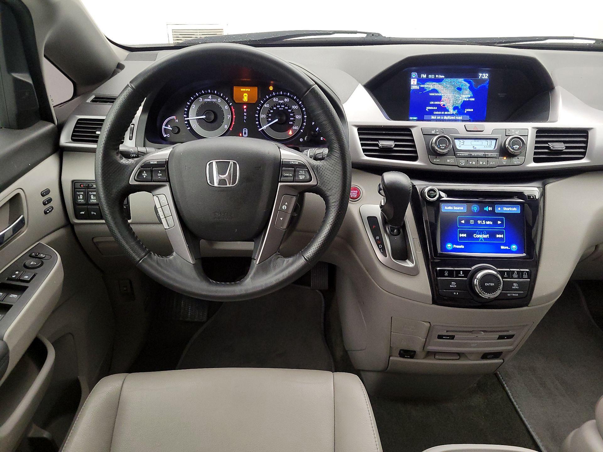 Thumbnail: 2014 Honda Odyssey - 10