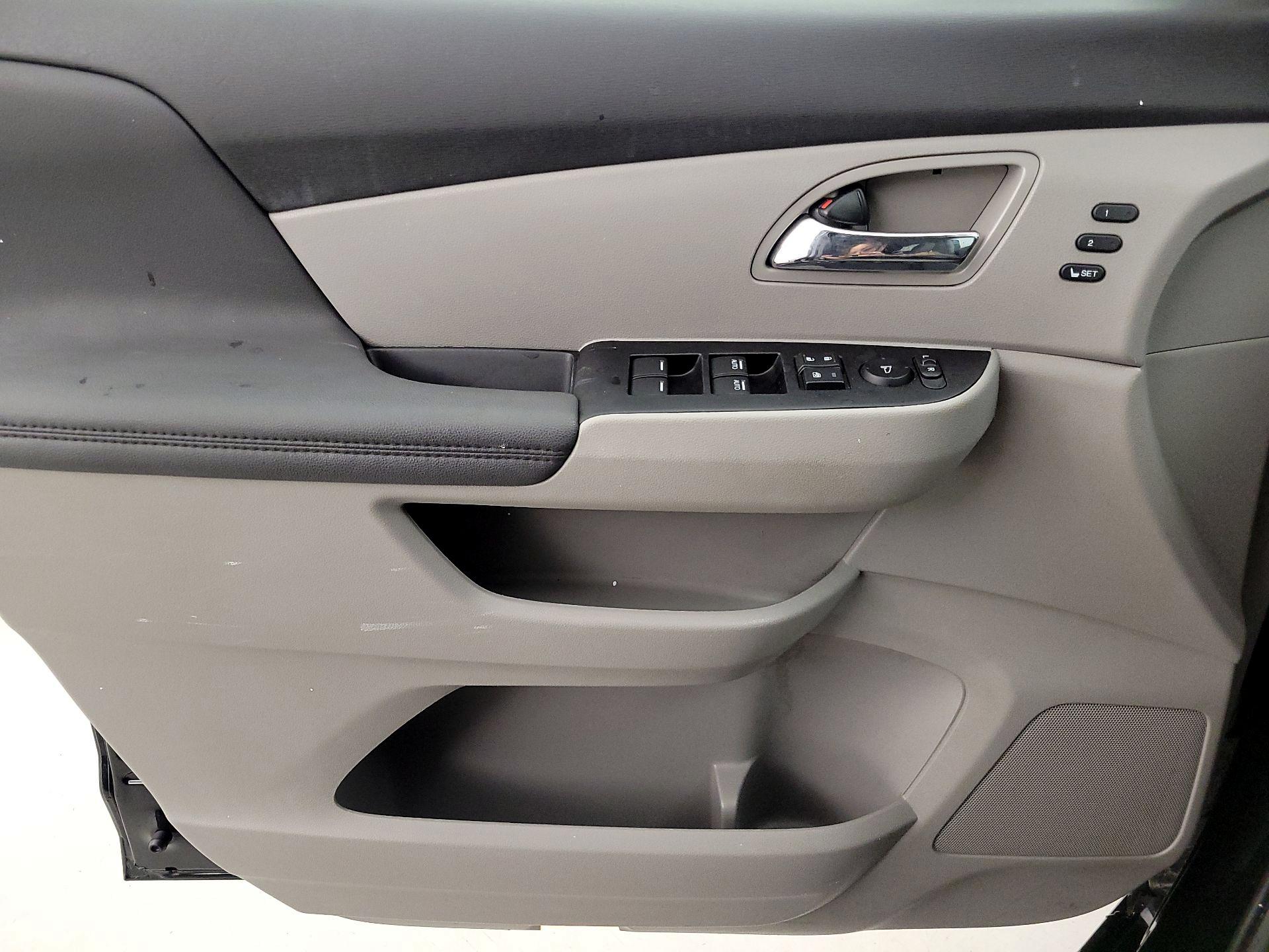 Thumbnail: 2014 Honda Odyssey - 12