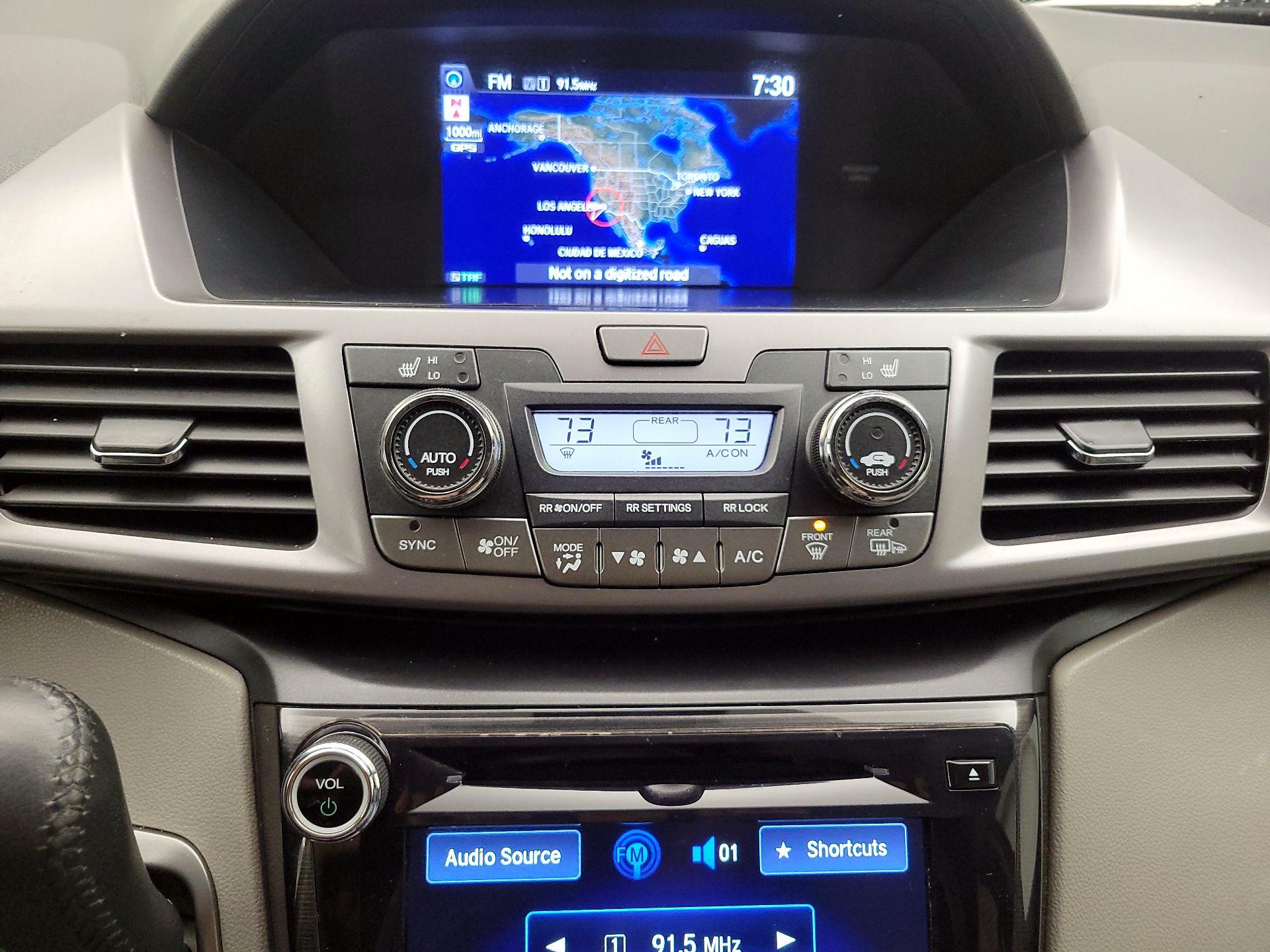 Thumbnail: 2014 Honda Odyssey - 17