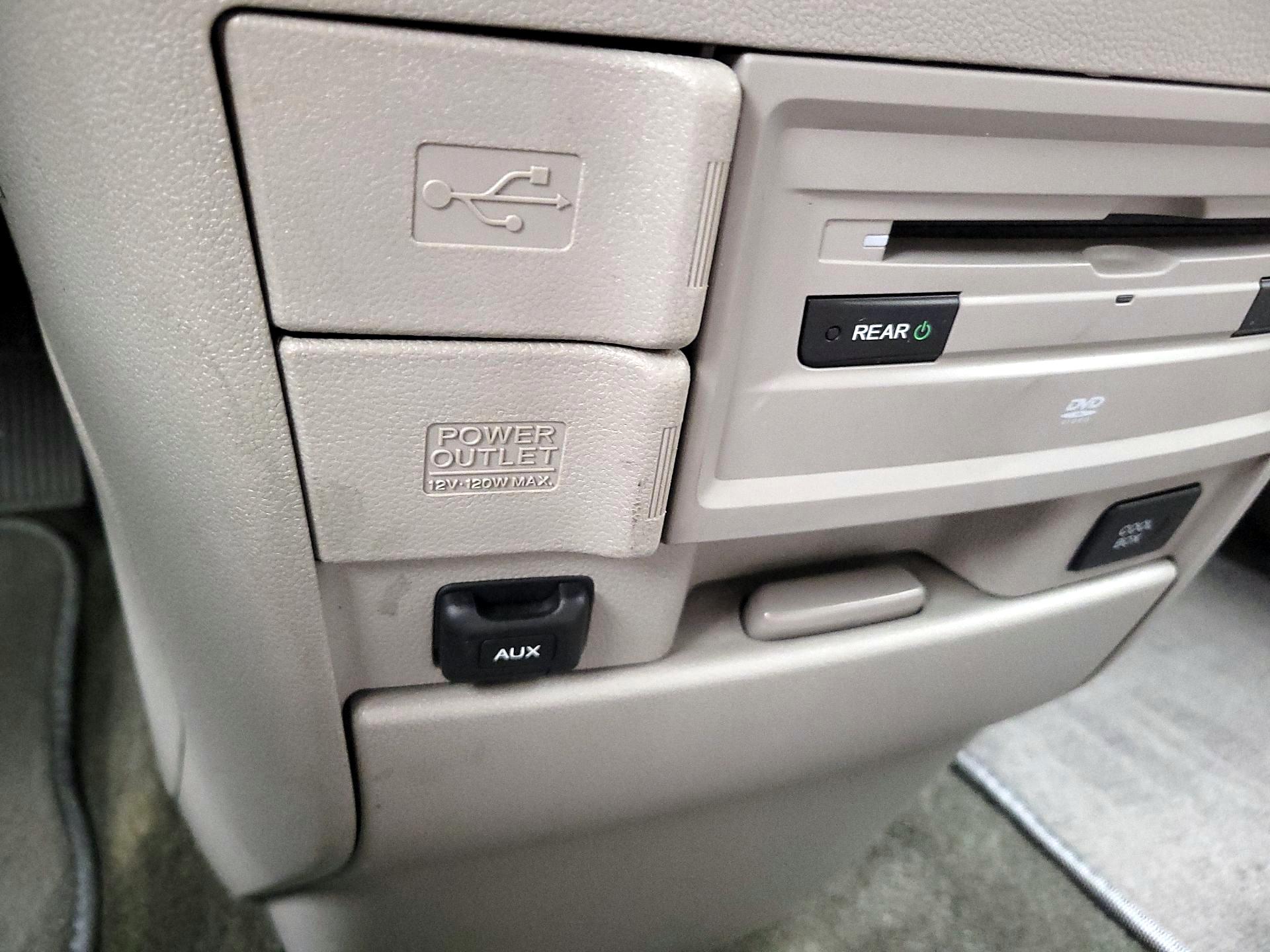 Thumbnail: 2014 Honda Odyssey - 19