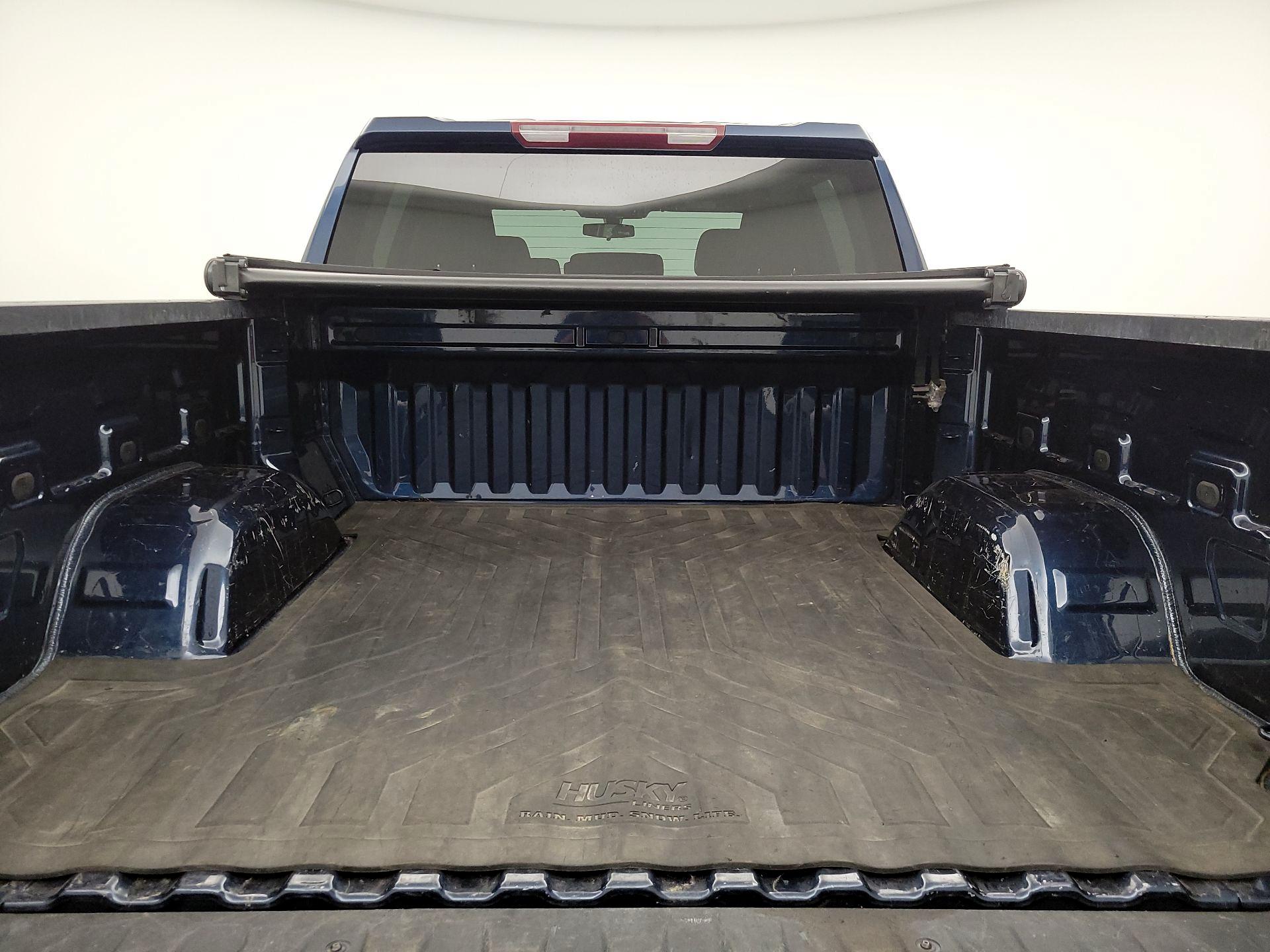 Thumbnail: 2022 Chevrolet Silverado 1500 - 18