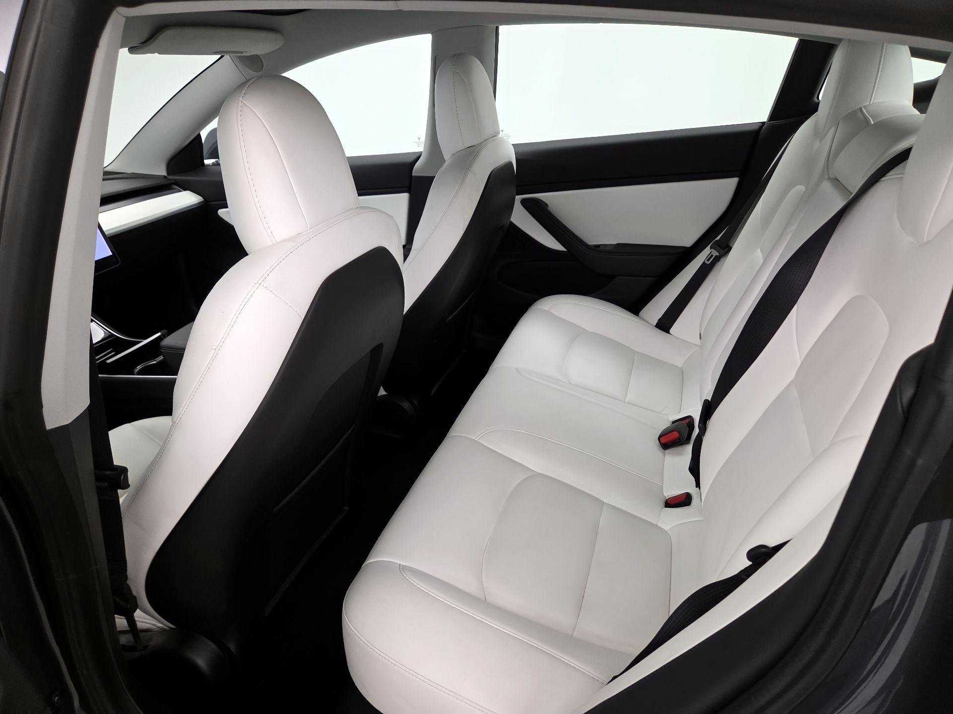 Thumbnail: 2020 Tesla Model 3 - 18