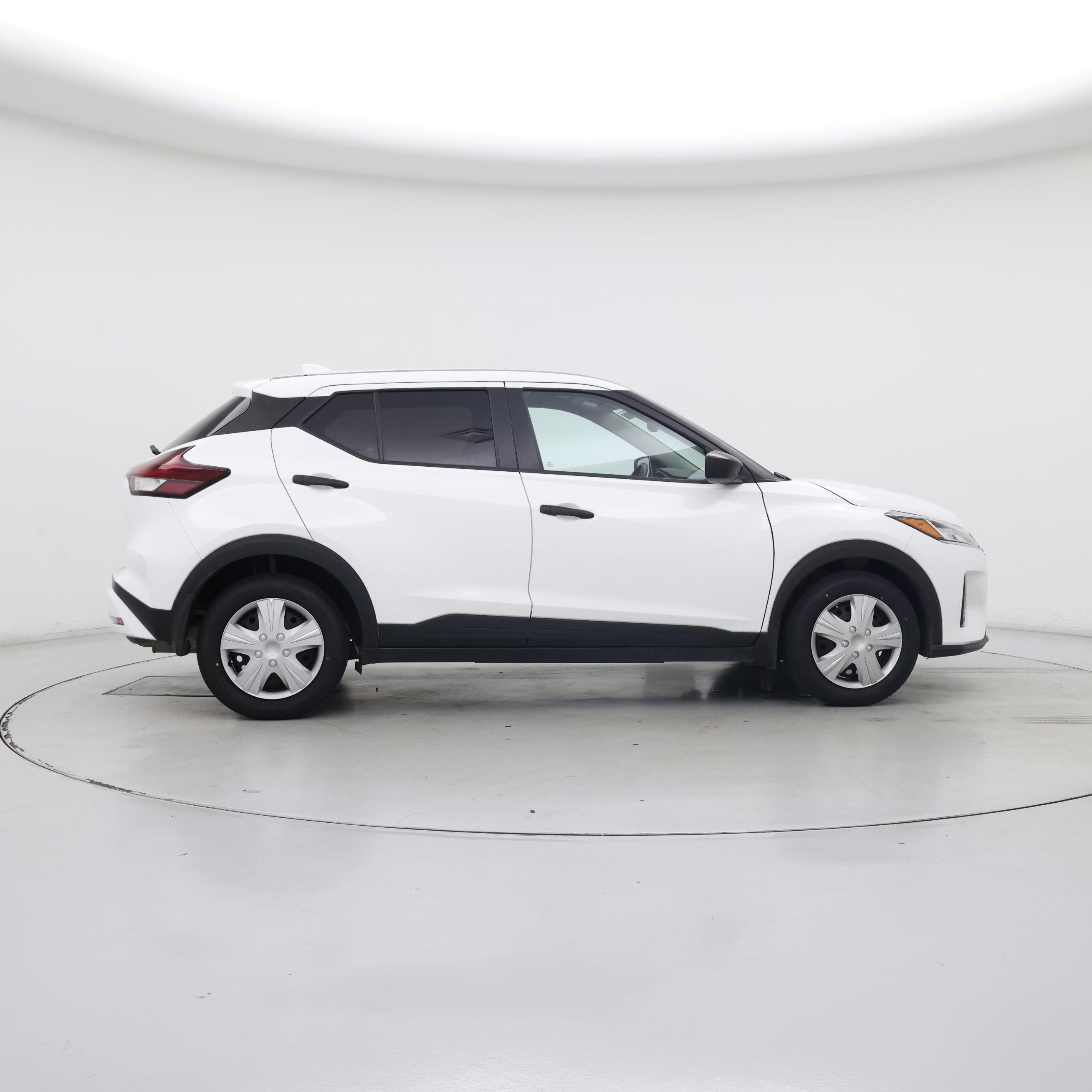 Thumbnail: 2024 Nissan Kicks - 7