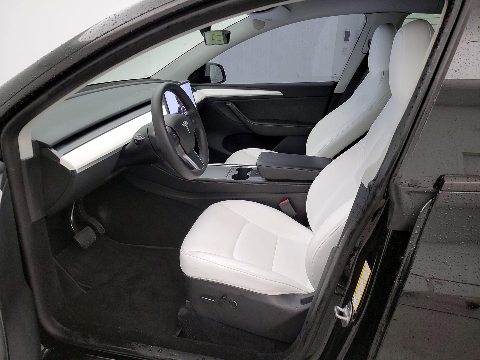 Thumbnail: 2023 Tesla Model Y - 11