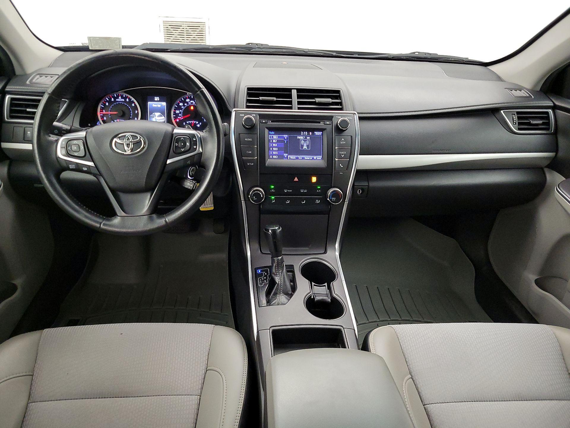 Thumbnail: 2017 Toyota Camry - 9