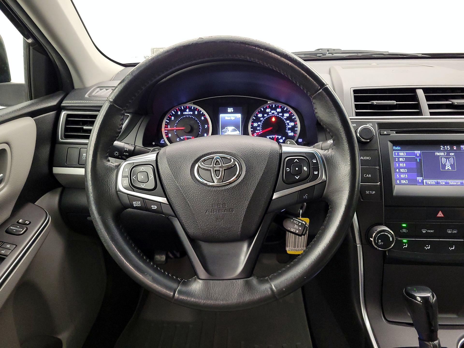 Thumbnail: 2017 Toyota Camry - 10