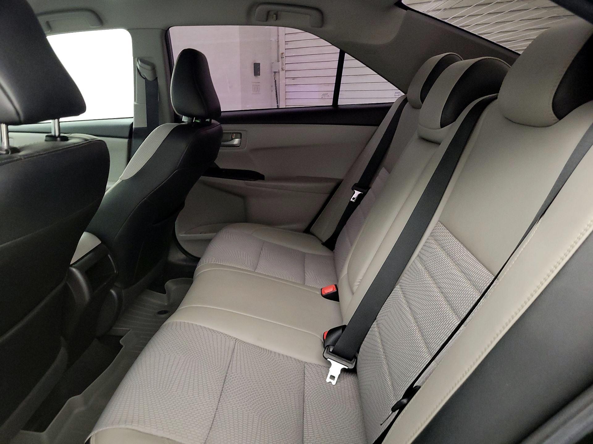 Thumbnail: 2017 Toyota Camry - 19