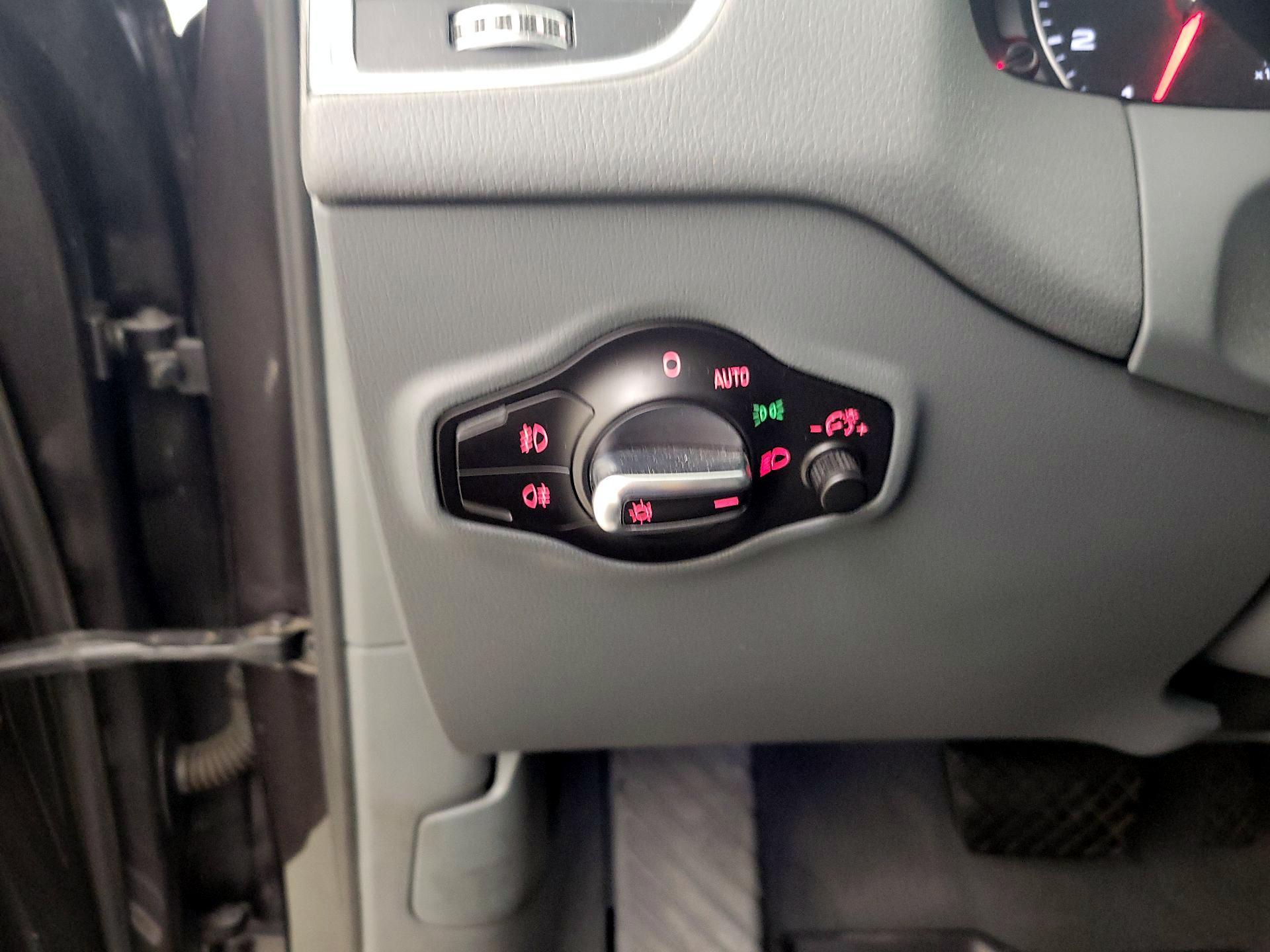 Thumbnail: 2016 Audi Q5 - 13