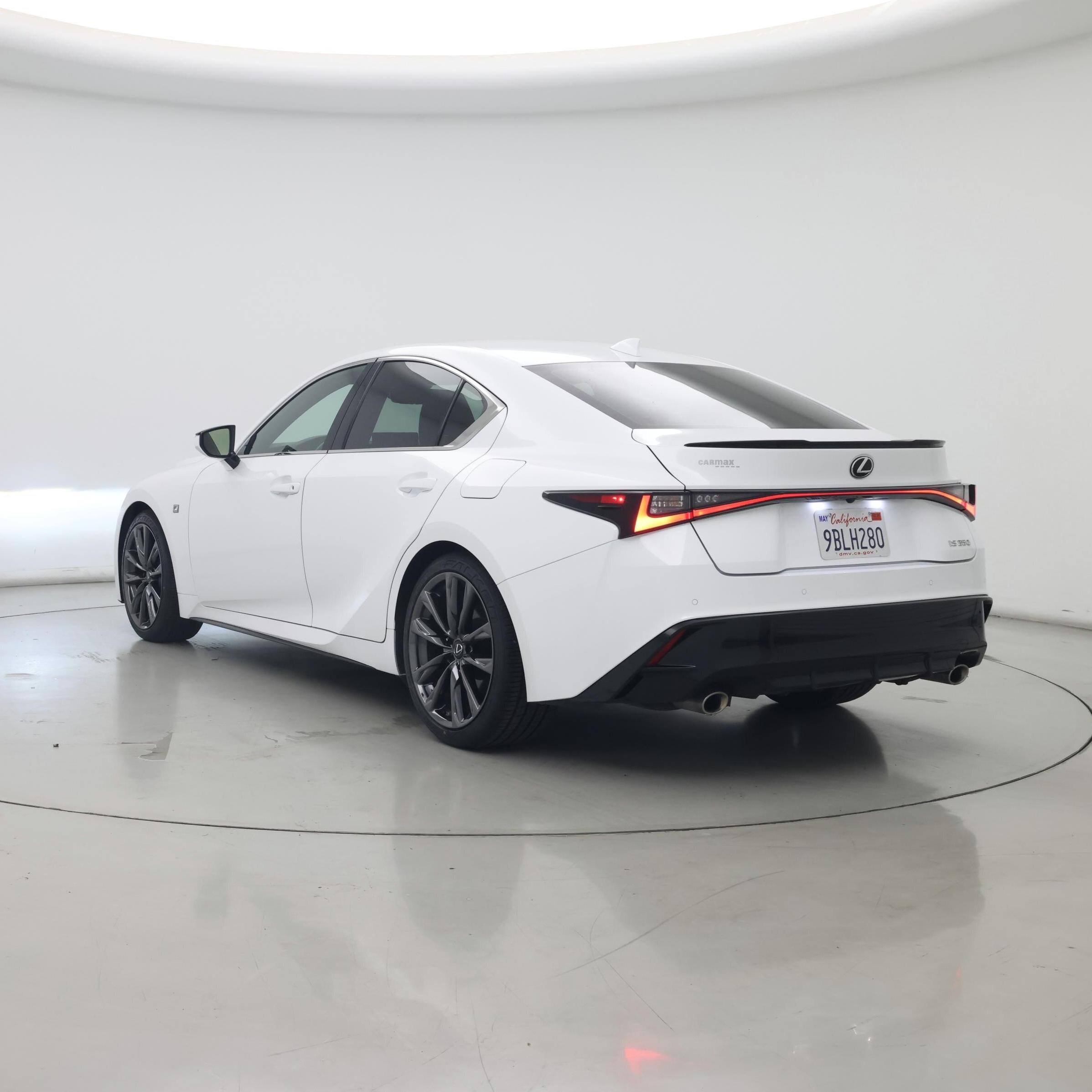 Thumbnail: 2022 Lexus IS - 2
