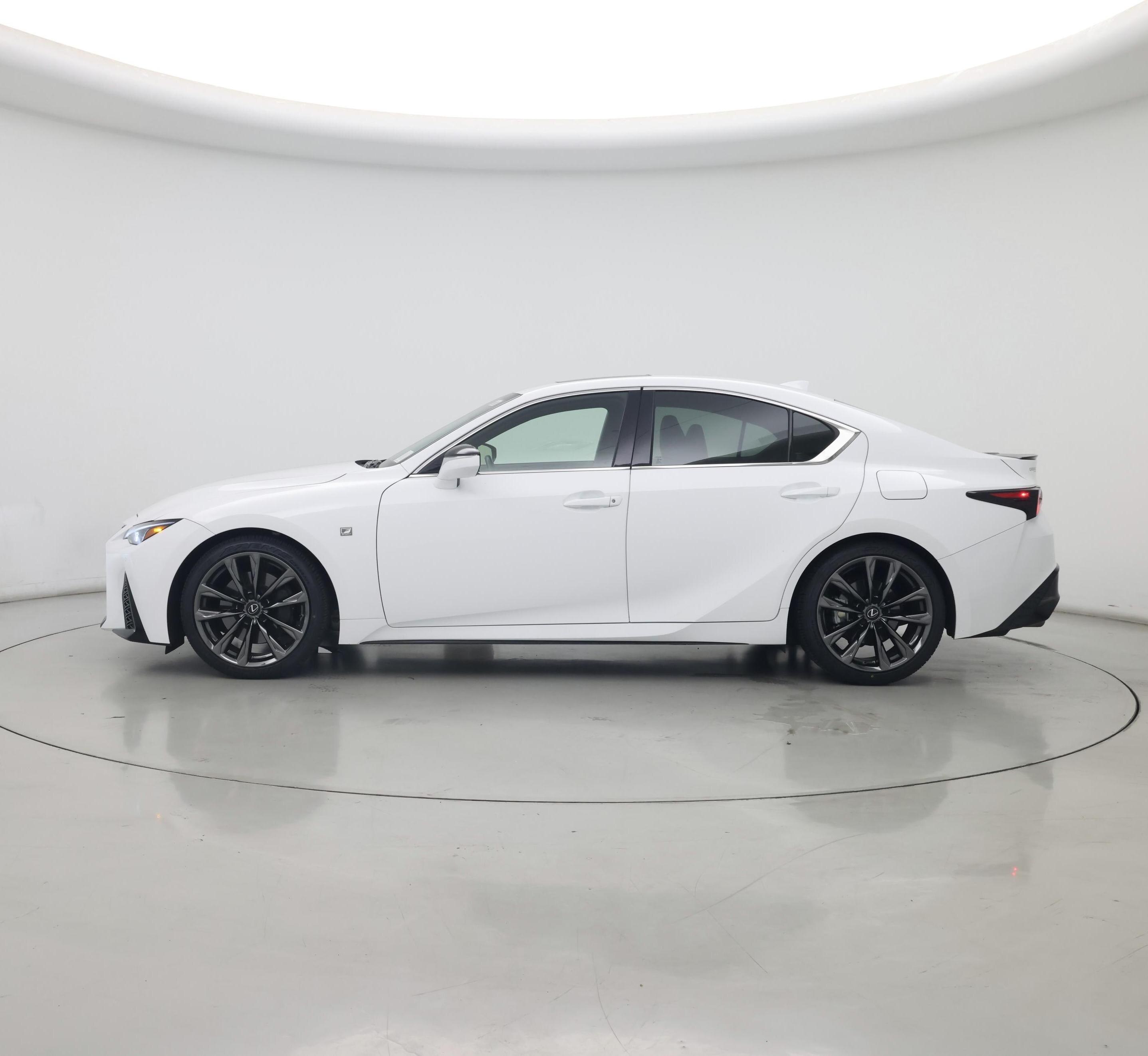 Thumbnail: 2022 Lexus IS - 3