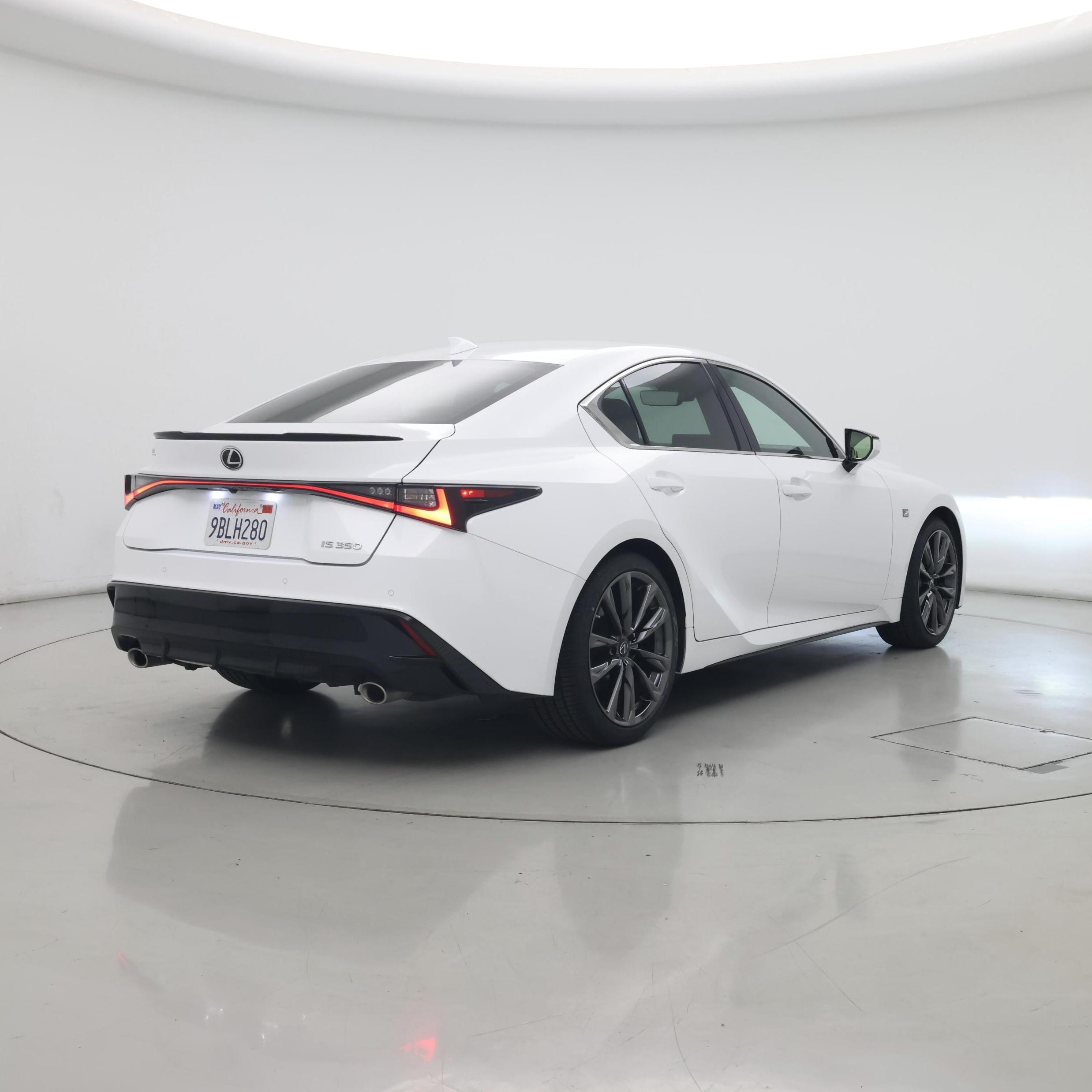 Thumbnail: 2022 Lexus IS - 8