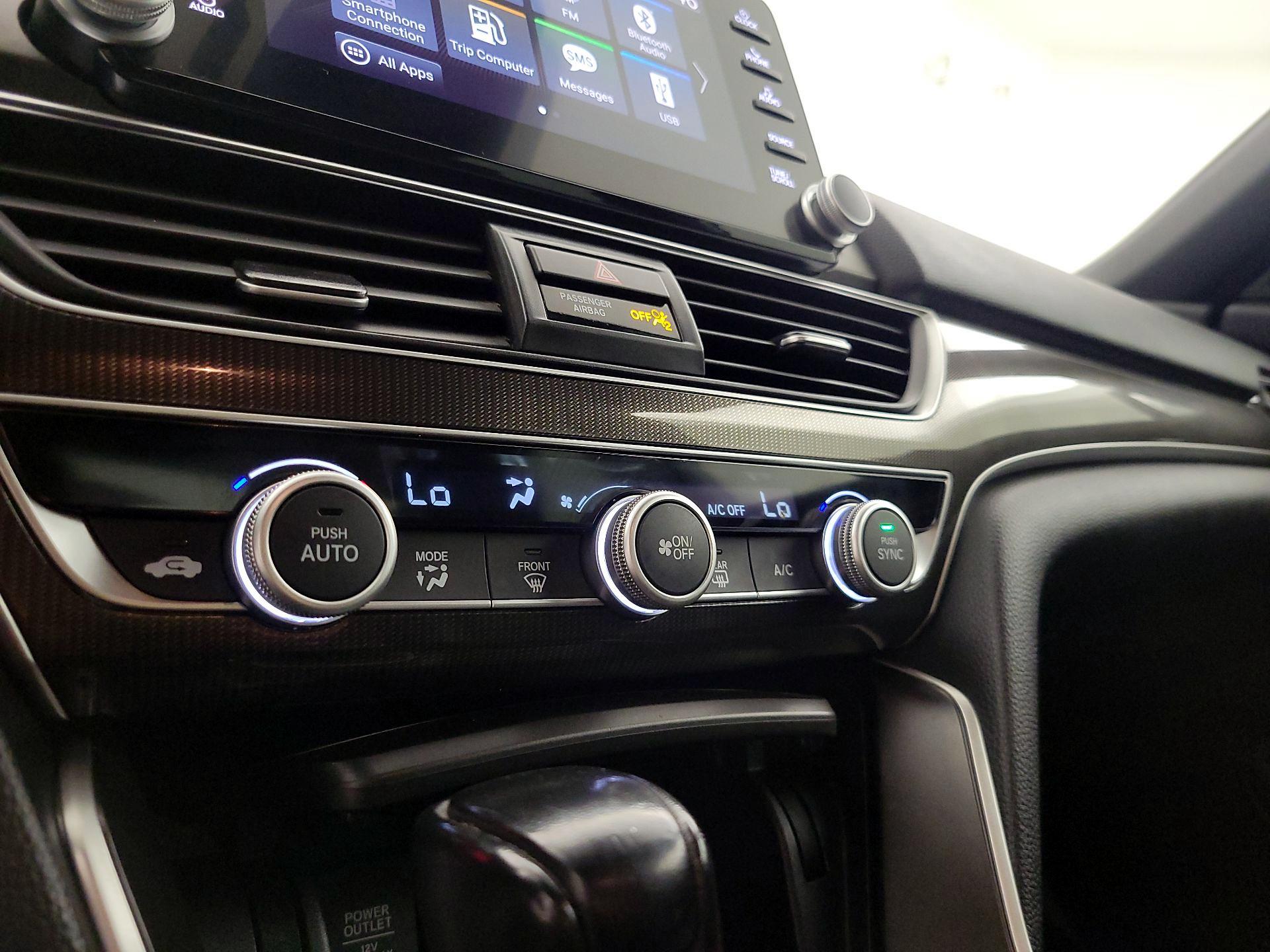 Thumbnail: 2018 Honda Accord - 16