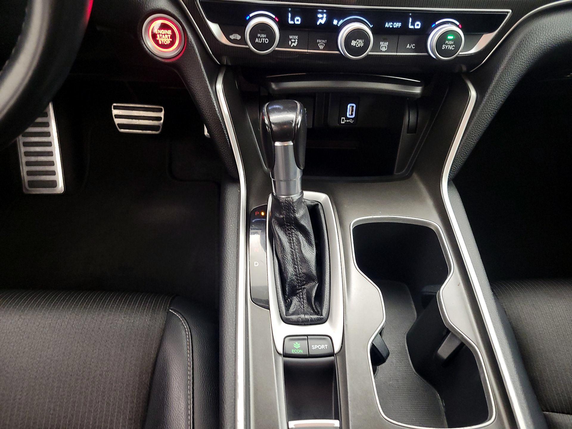 Thumbnail: 2018 Honda Accord - 17