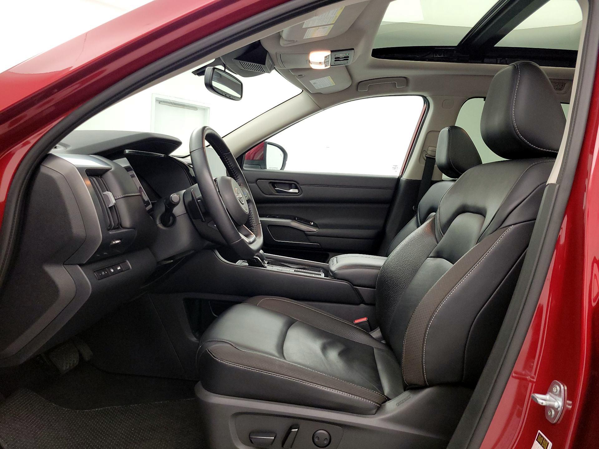 Thumbnail: 2022 Nissan Pathfinder - 11