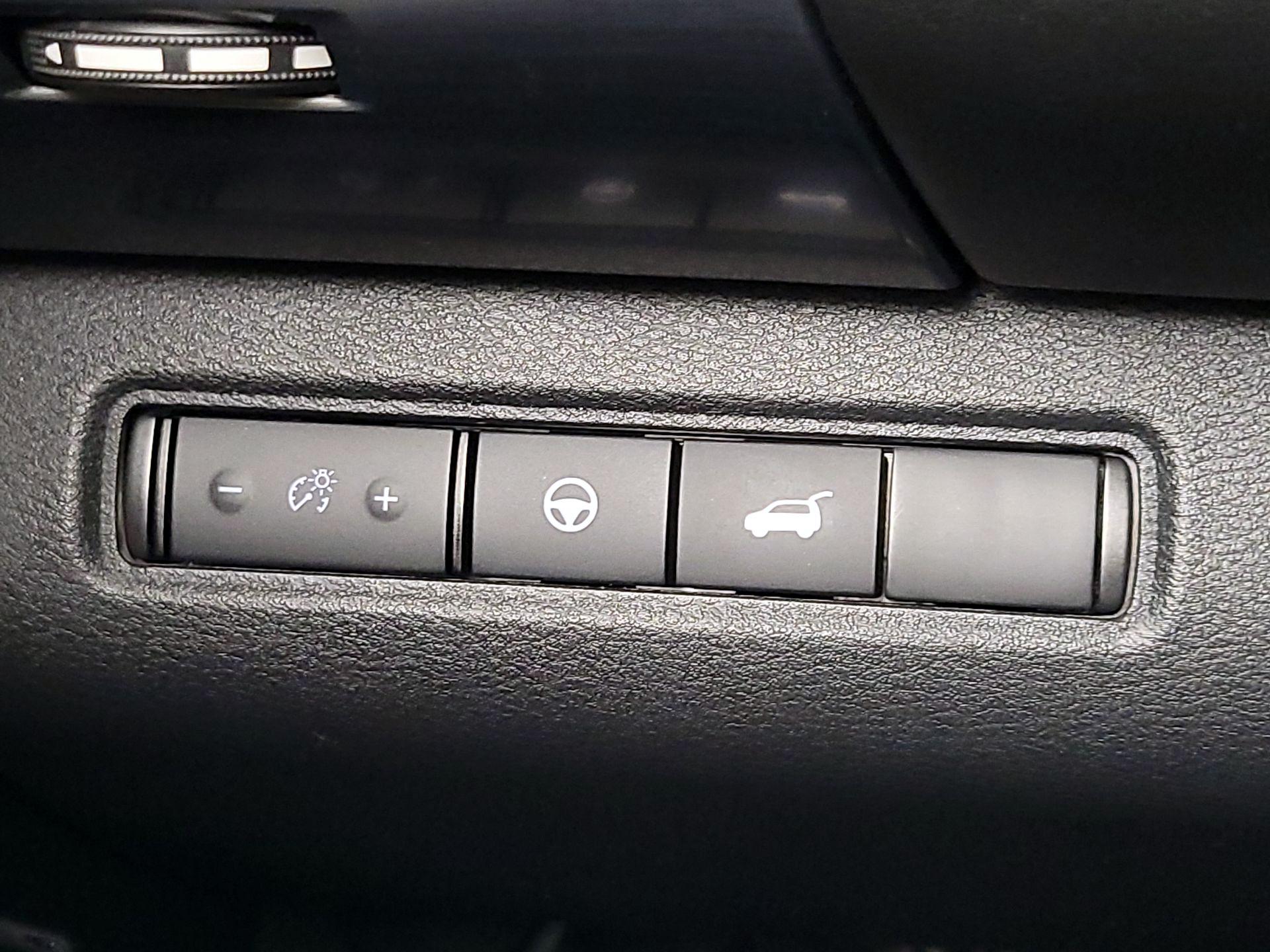 Thumbnail: 2022 Nissan Pathfinder - 13