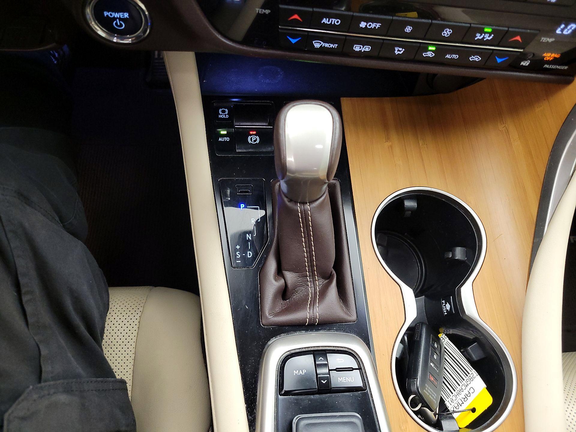 Thumbnail: 2017 Lexus RX - 16