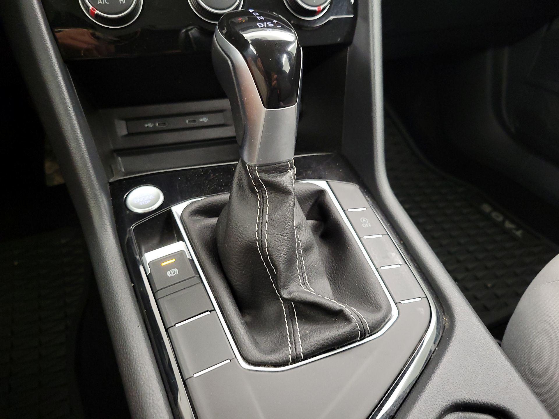 Thumbnail: 2024 Volkswagen Taos - 17